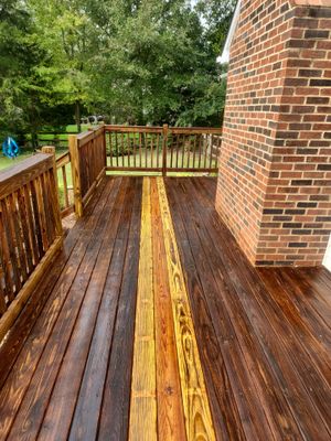 Deck using Wood Sealant