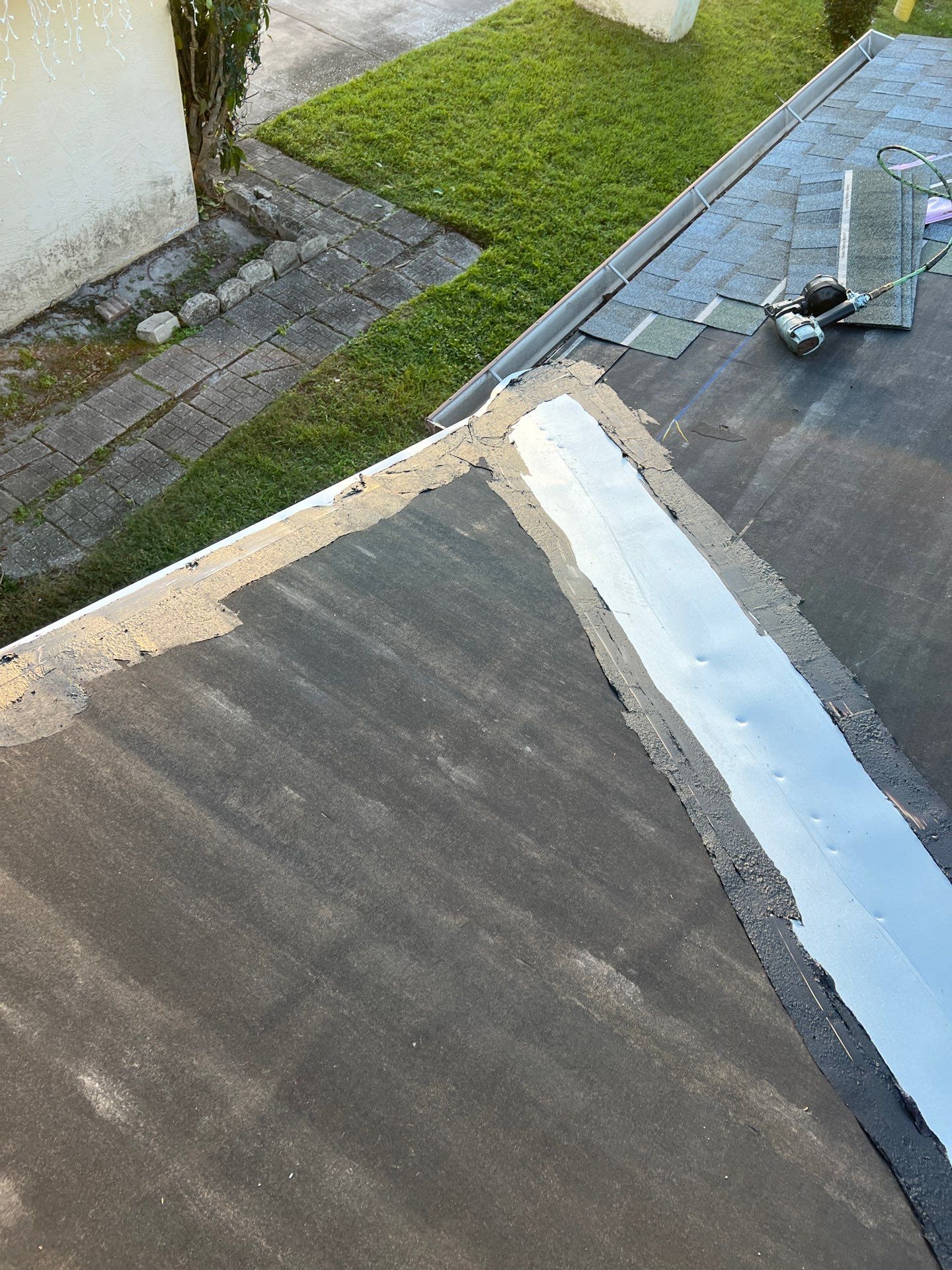 Project in St. Petersburg 33712 by Mitchell Roofing Company LLC 