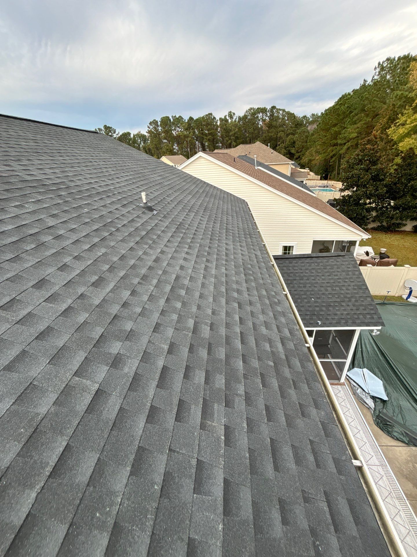 GAF HDZ - Charcoal by Linta Roofing Inc