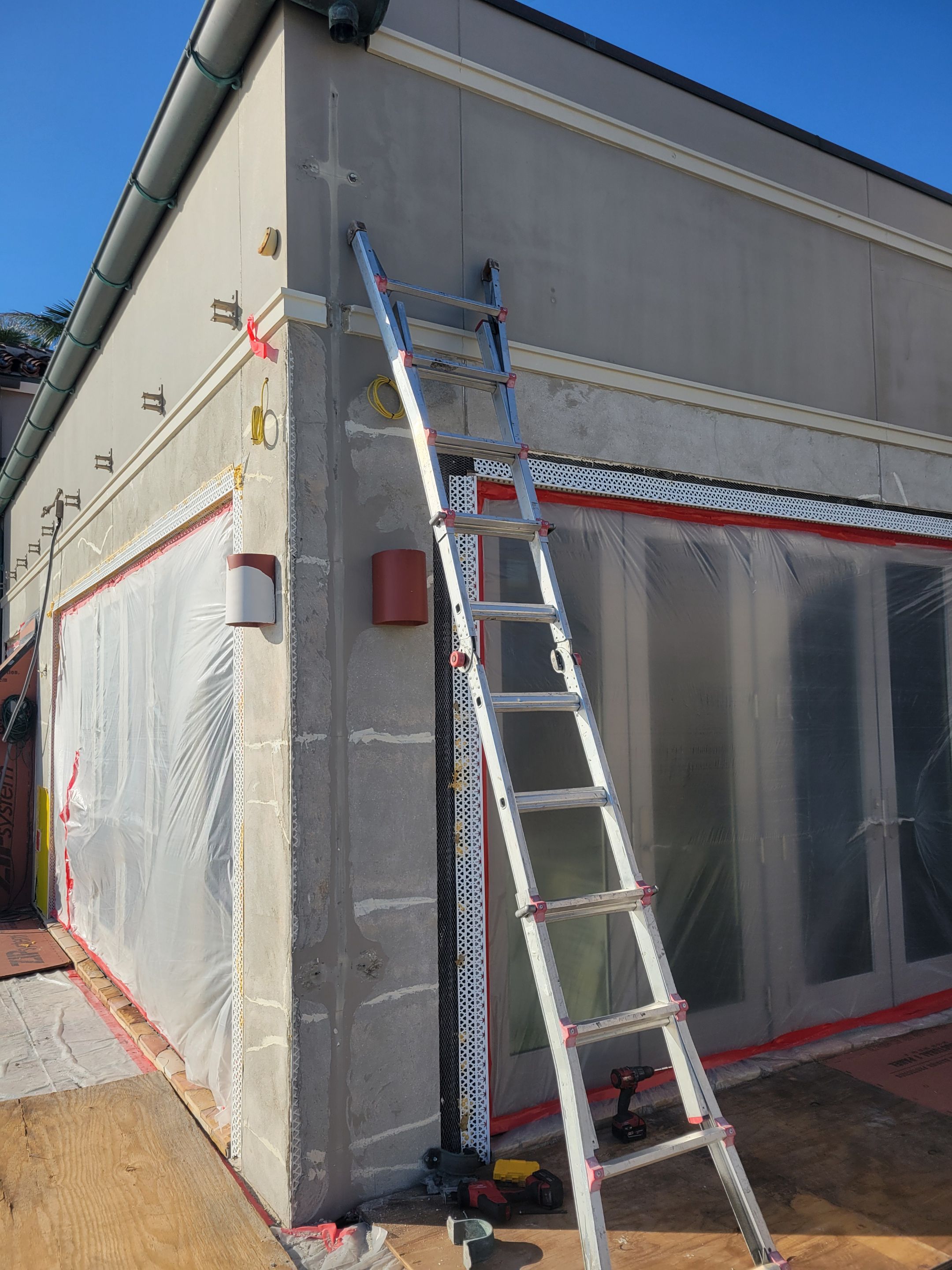 Half-Round Aluminum Gutters Installed in Nokomis FL by Gutter Professors