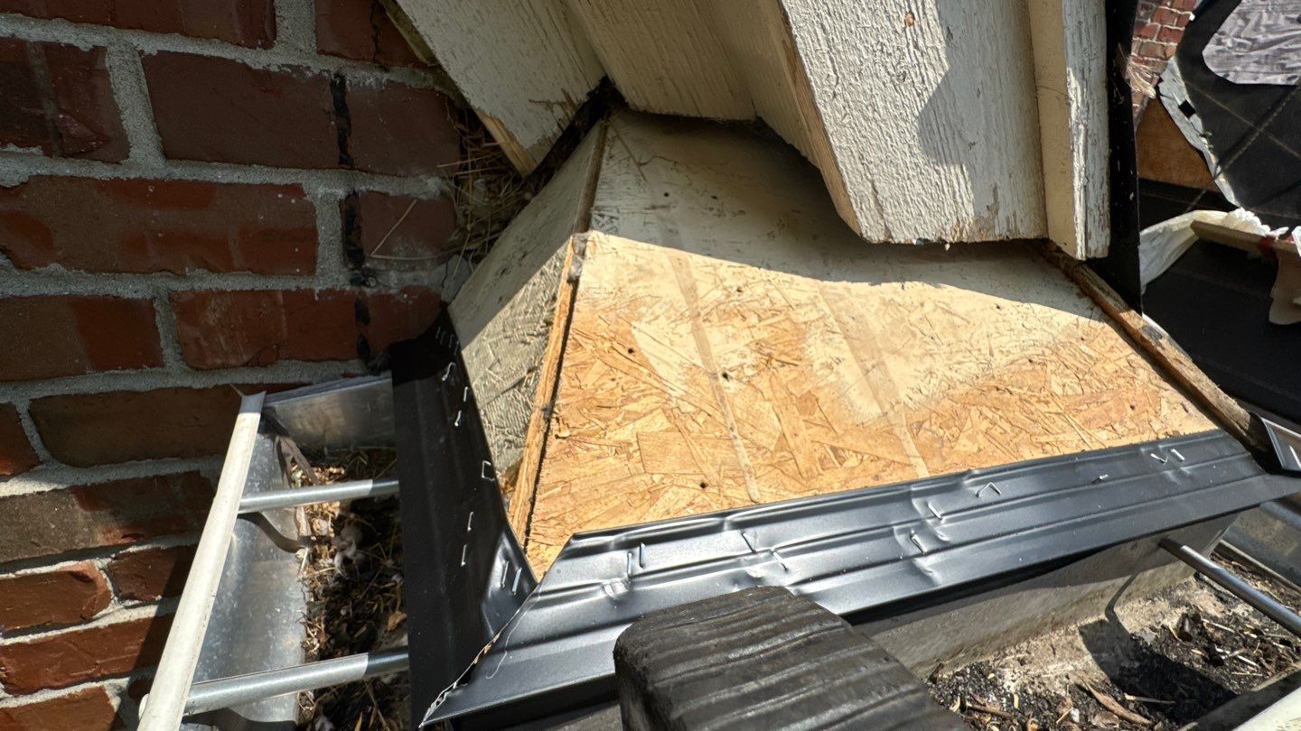 Roof Replacement using Owens Corning Onyx Black by 180 Contractors