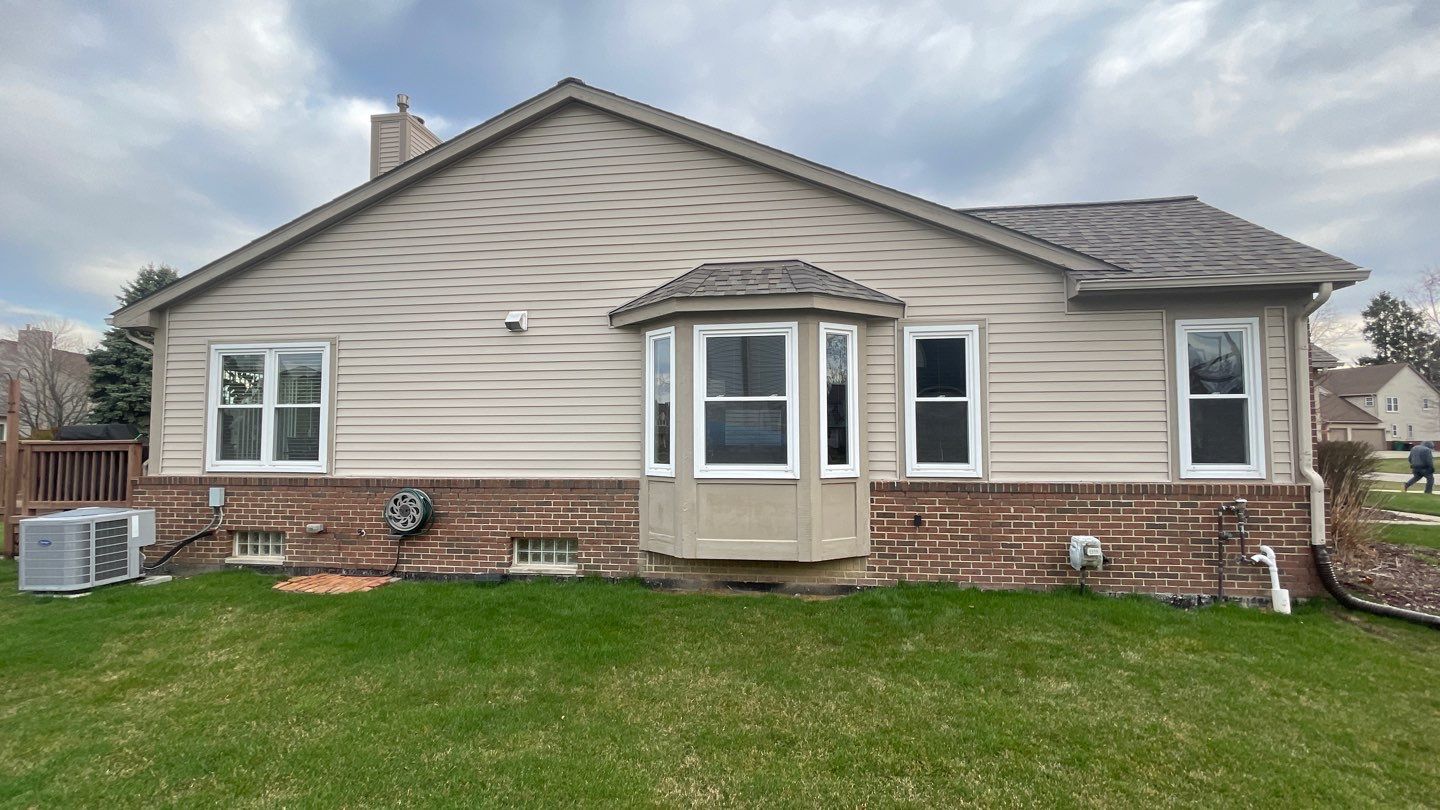Siding Replacement using Certainteed Classic Restoration D4 by 180 Contractors