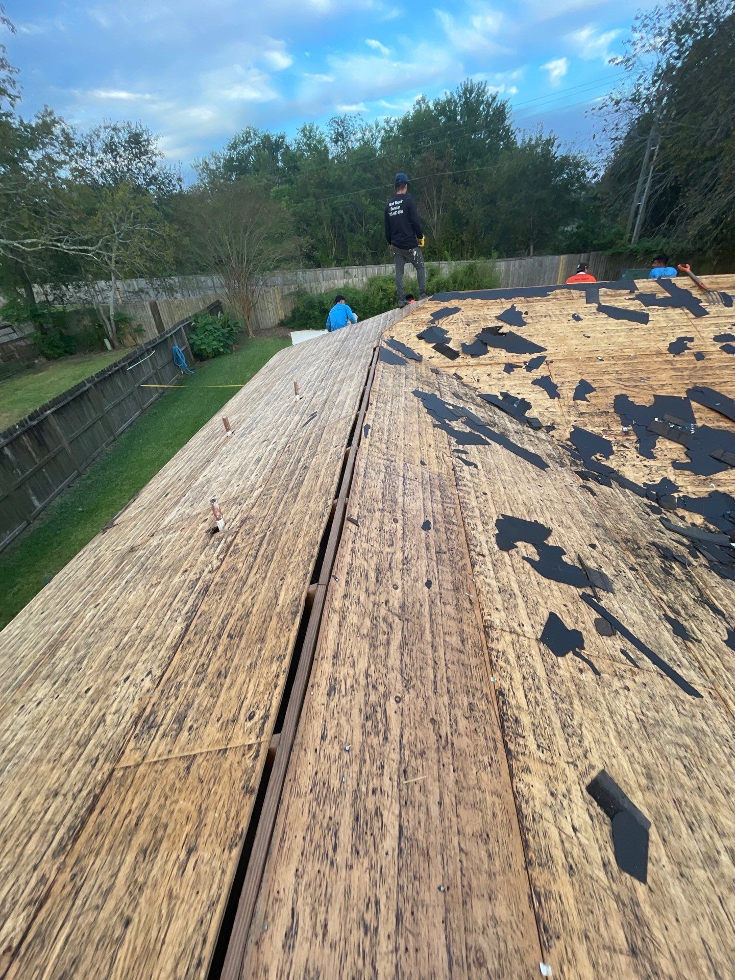 Residential Roofing Installation using Owen's Corning Duration (Lifetime) Shingles by Roof Repair Company