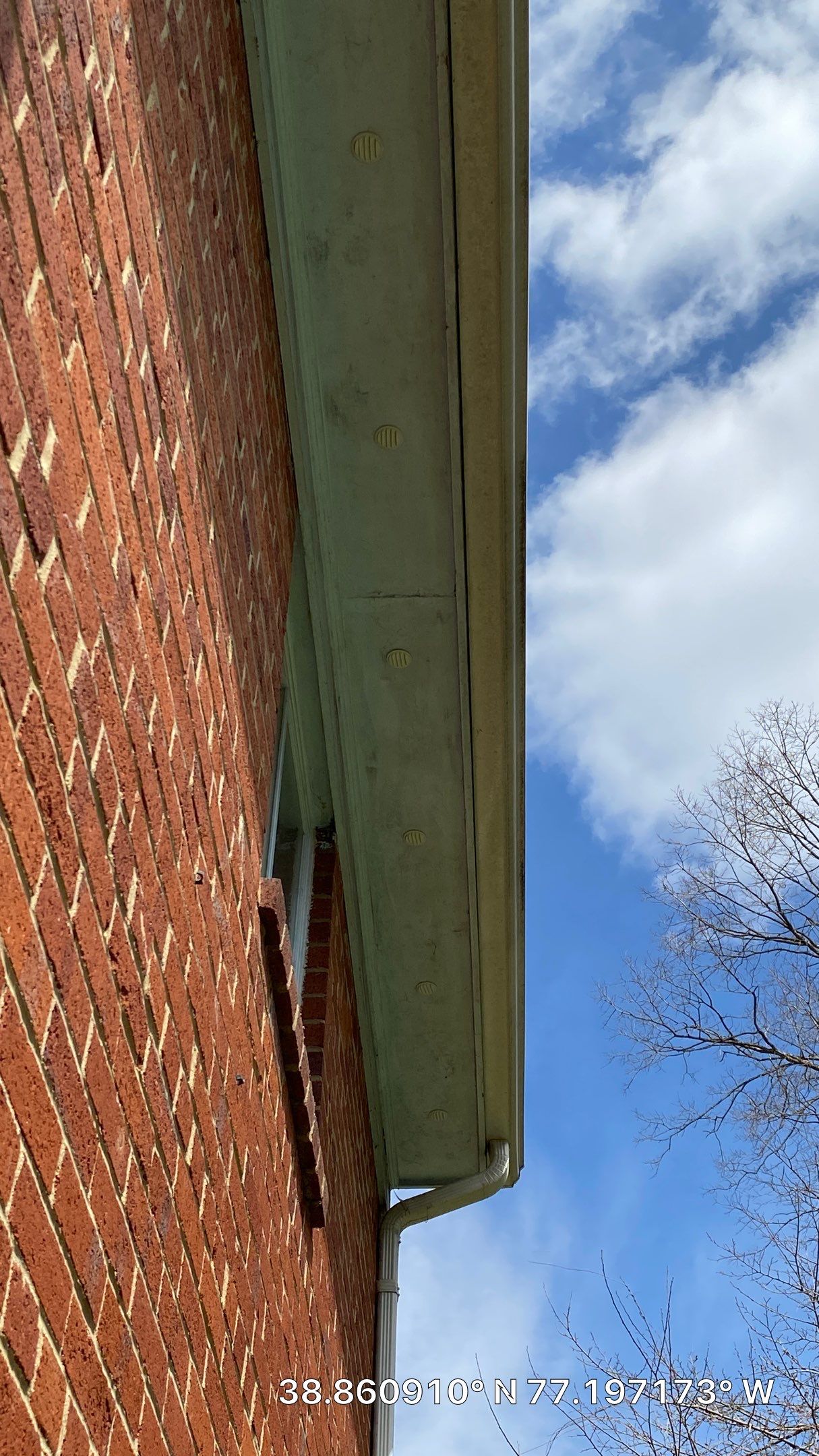 Falls Church - Certainteed Landmark Charcoal Black Roof Project by RM Banning, Inc.