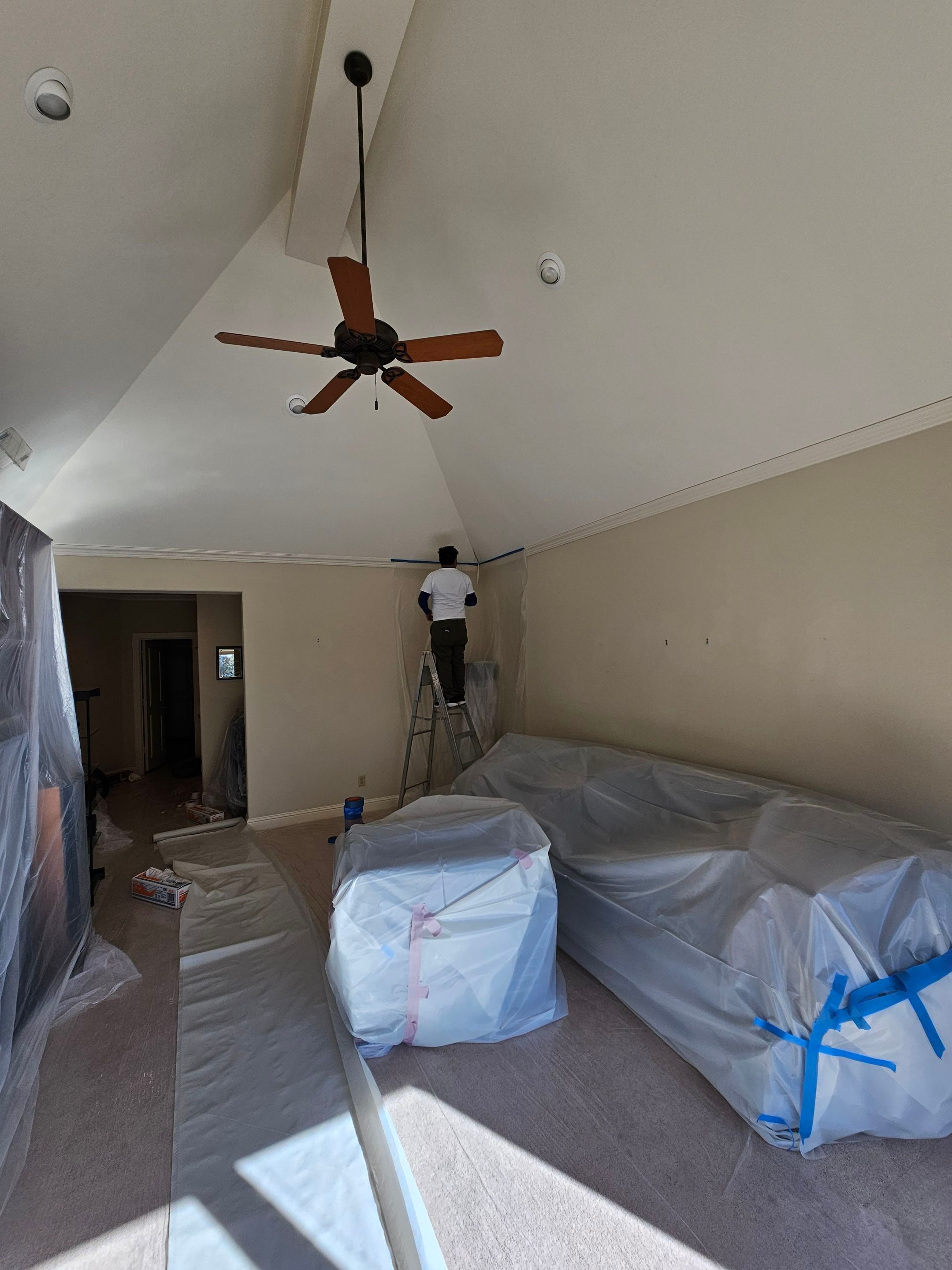 Exterior & interior paint, Garage door repairs, roof replacement & leak repairs by EL-GC LLC 