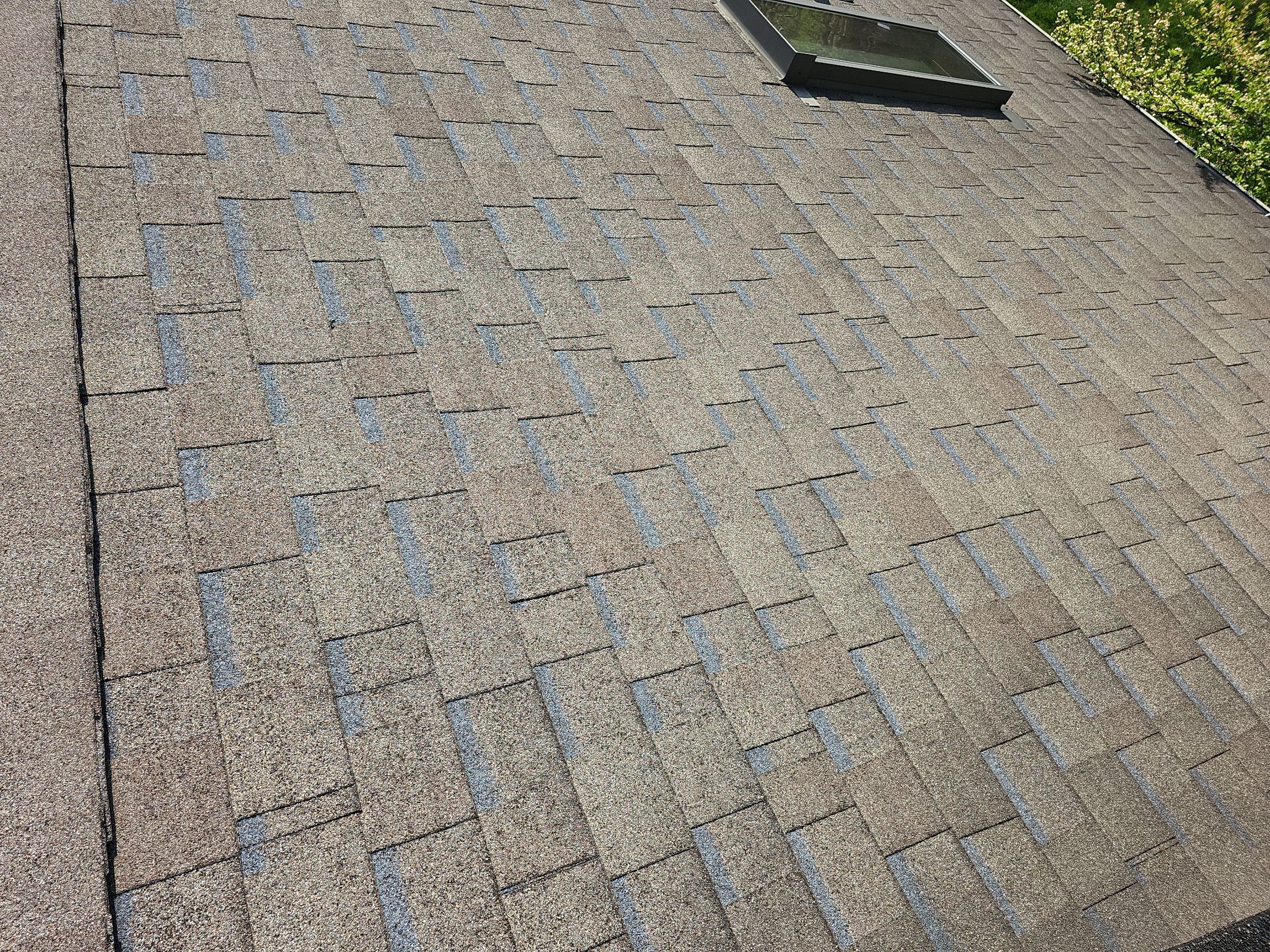 ATLAS PINNACLE COLOR: WEATHERED SHADOW by Eagle Eye Roofing