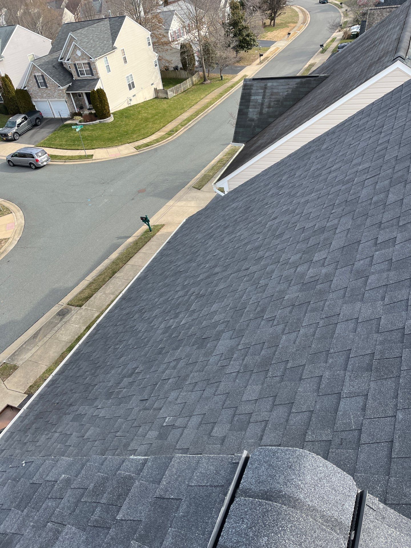Woodbridge CertainTeed Landmark Roof in Charcoal Black by RM Banning, Inc.