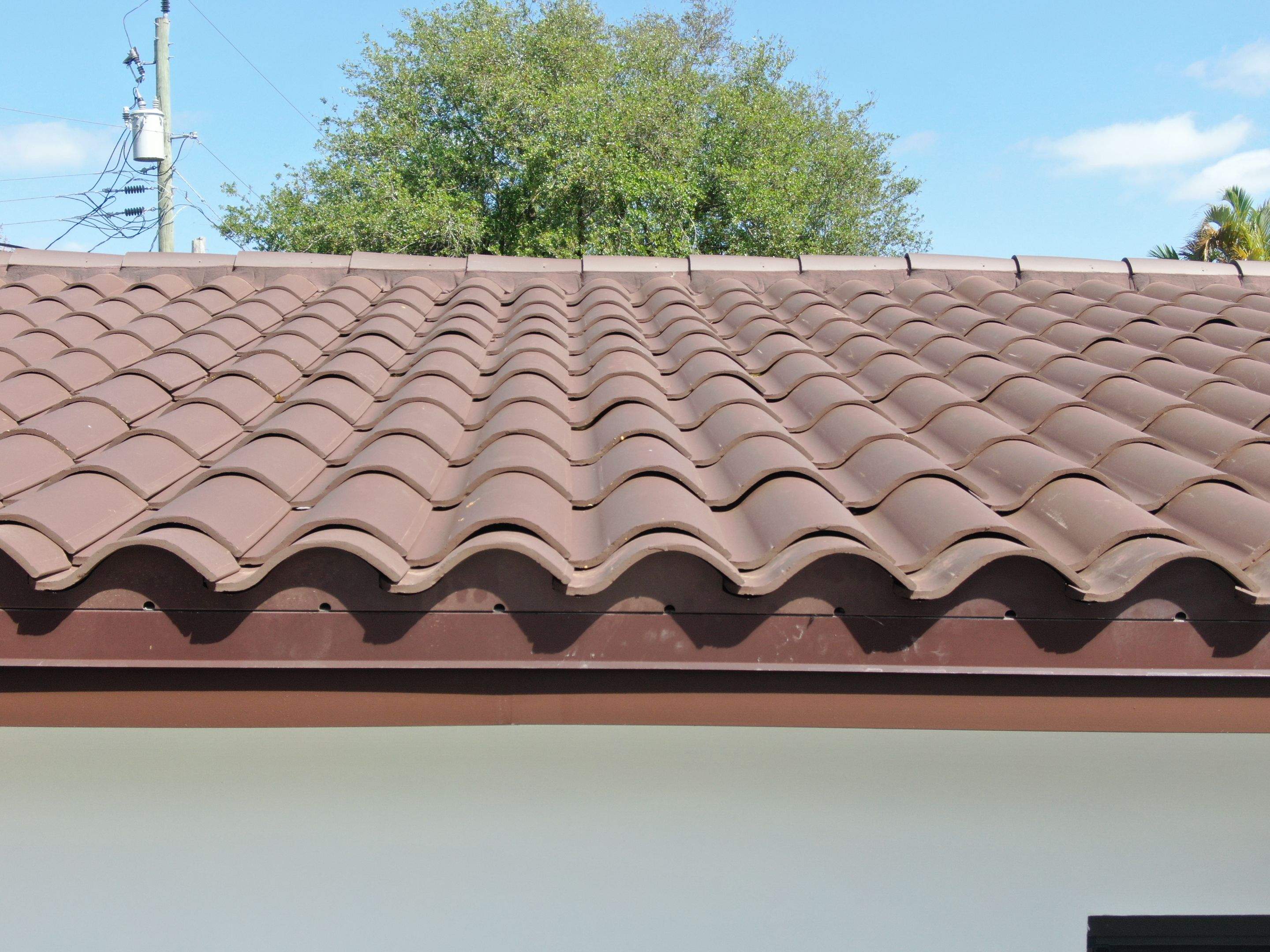 Verea Spanish S - Graphite Color by Istueta Roofing