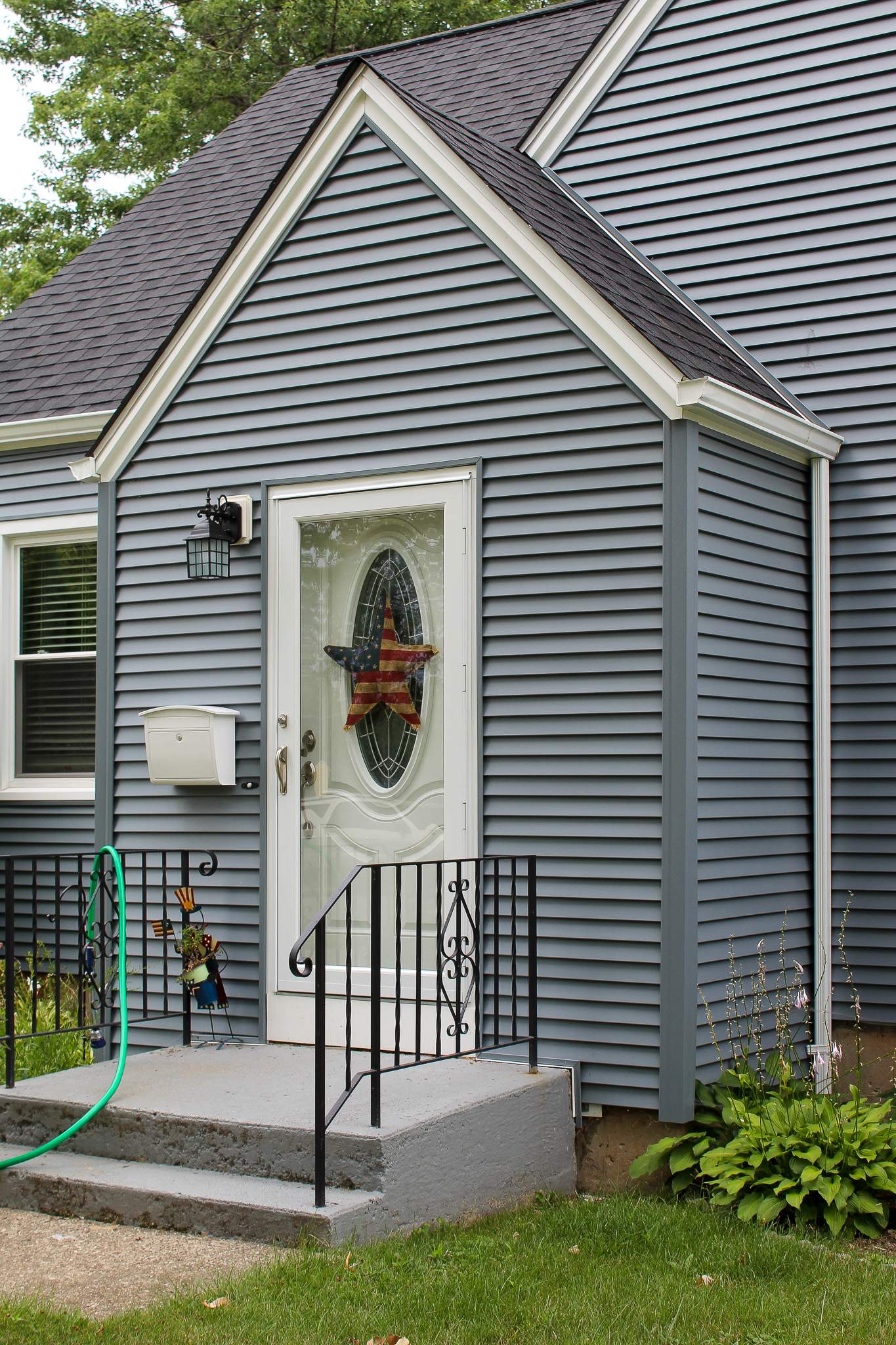 Exterior Siding and Roof by Ivy Lea Construction