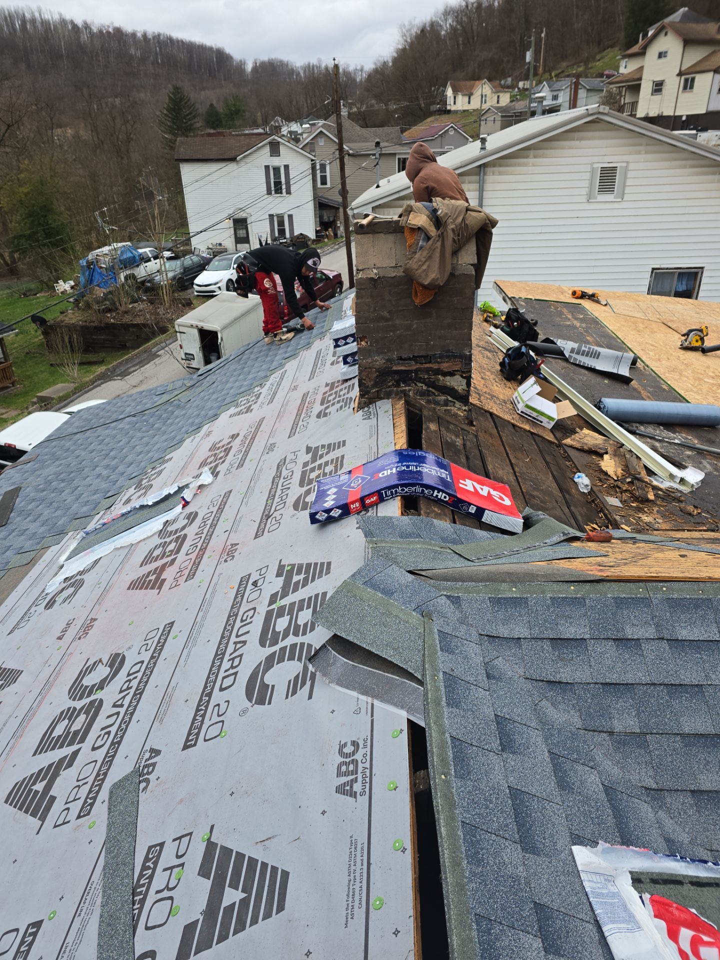 Residential Roofing Installation using GAF Timberline HDZ Biscayne Blue by Rainstoppers Roofing