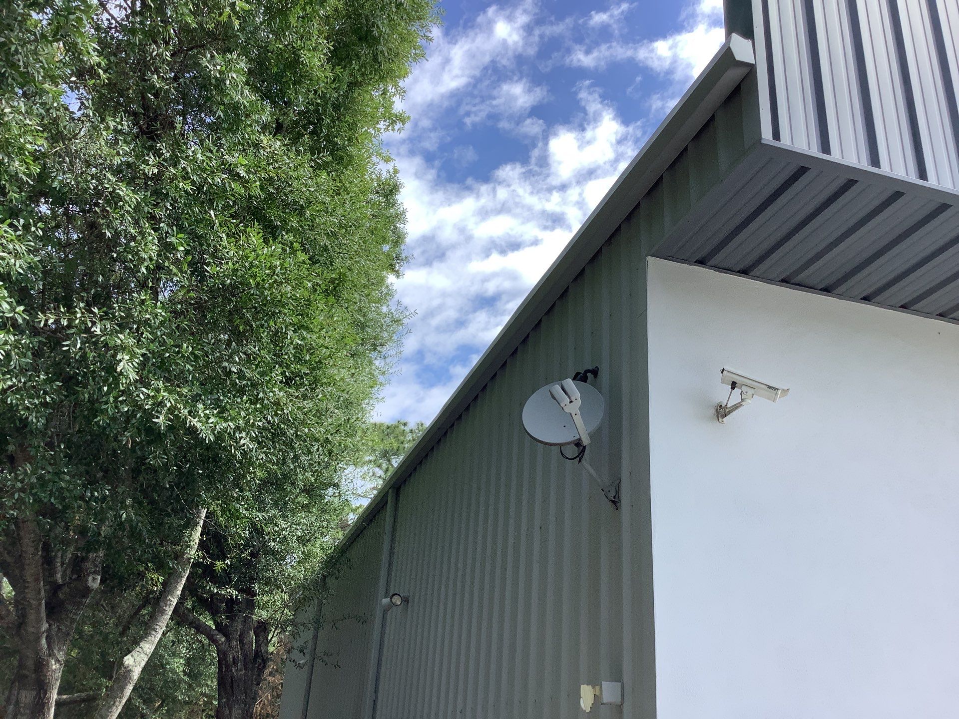 7-Inch Seamless Gutters Installation in Bradenton FL by Gutter Professor by Gutter Professors