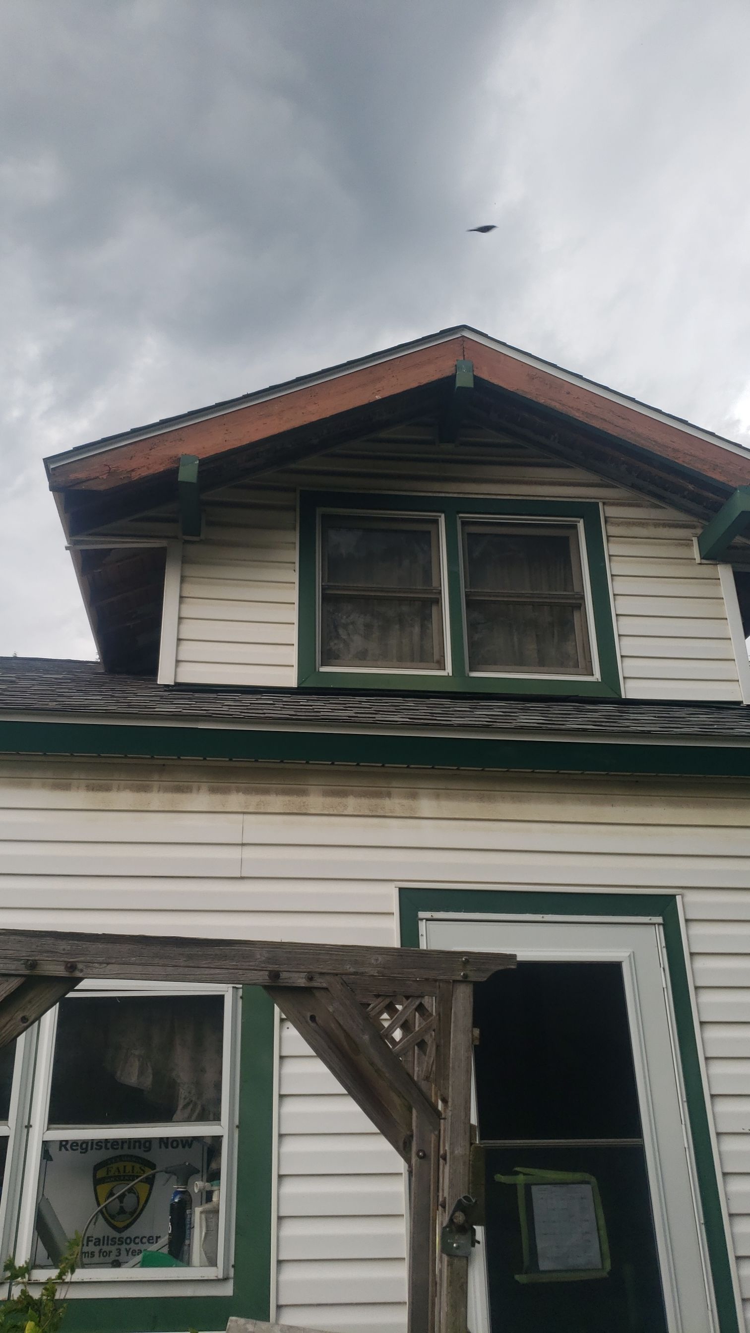 ATLAS PINNACLE COLOR: COASTAL GRANITE DRIP EDGE: WHITE by Eagle Eye Roofing