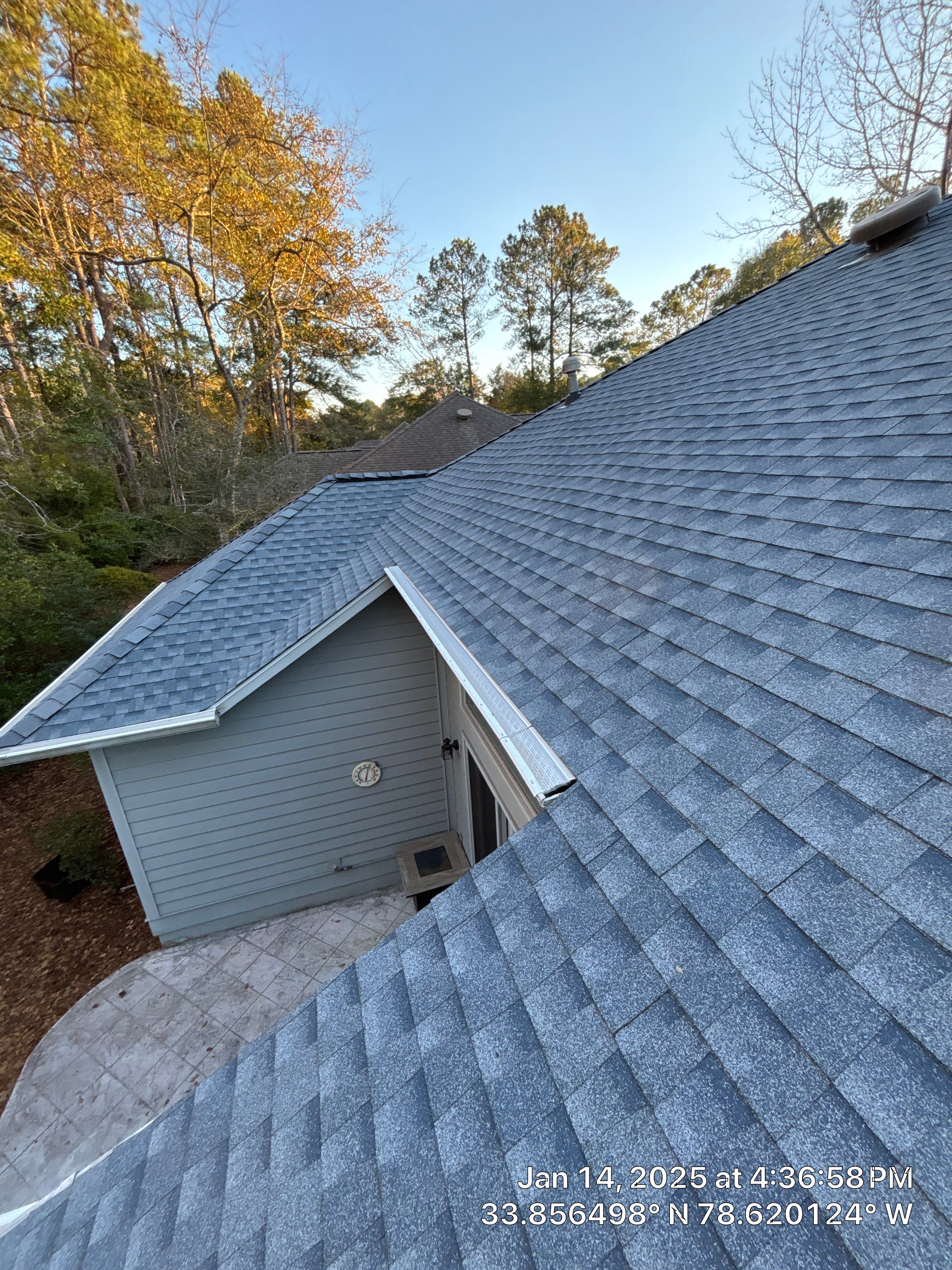 GAF HDZ - Biscayne Blue by Linta Roofing