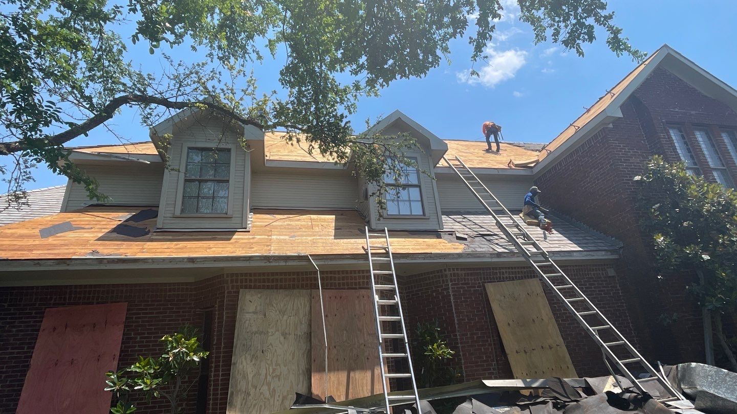 Residential Roofing Installation using Dal-TIle Perennial Slate by Roof Experts