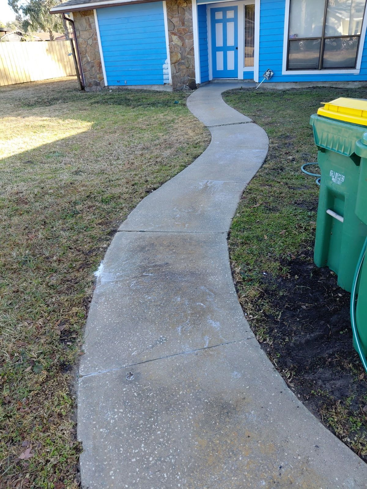 Pressure Washing/Soft Wash & Lawn Care Service — Jacksonville Beach Area by Harmoni Home Services