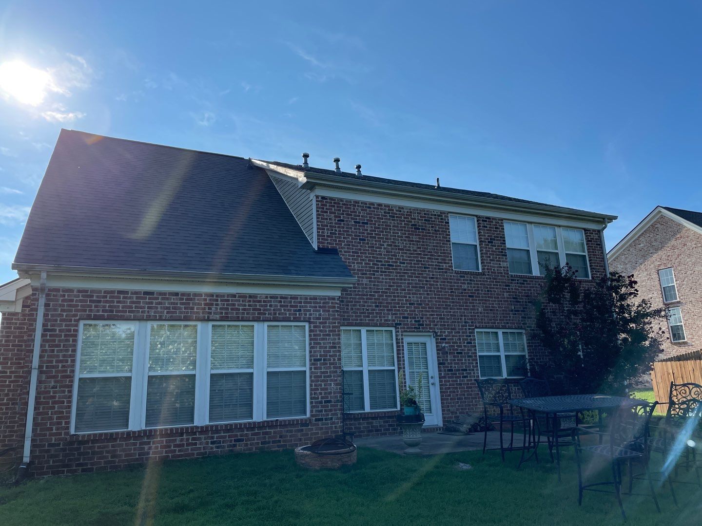 Residential Roofing Installation using Owens Corning Oakridge Roofing System by Undersun Roofing 
