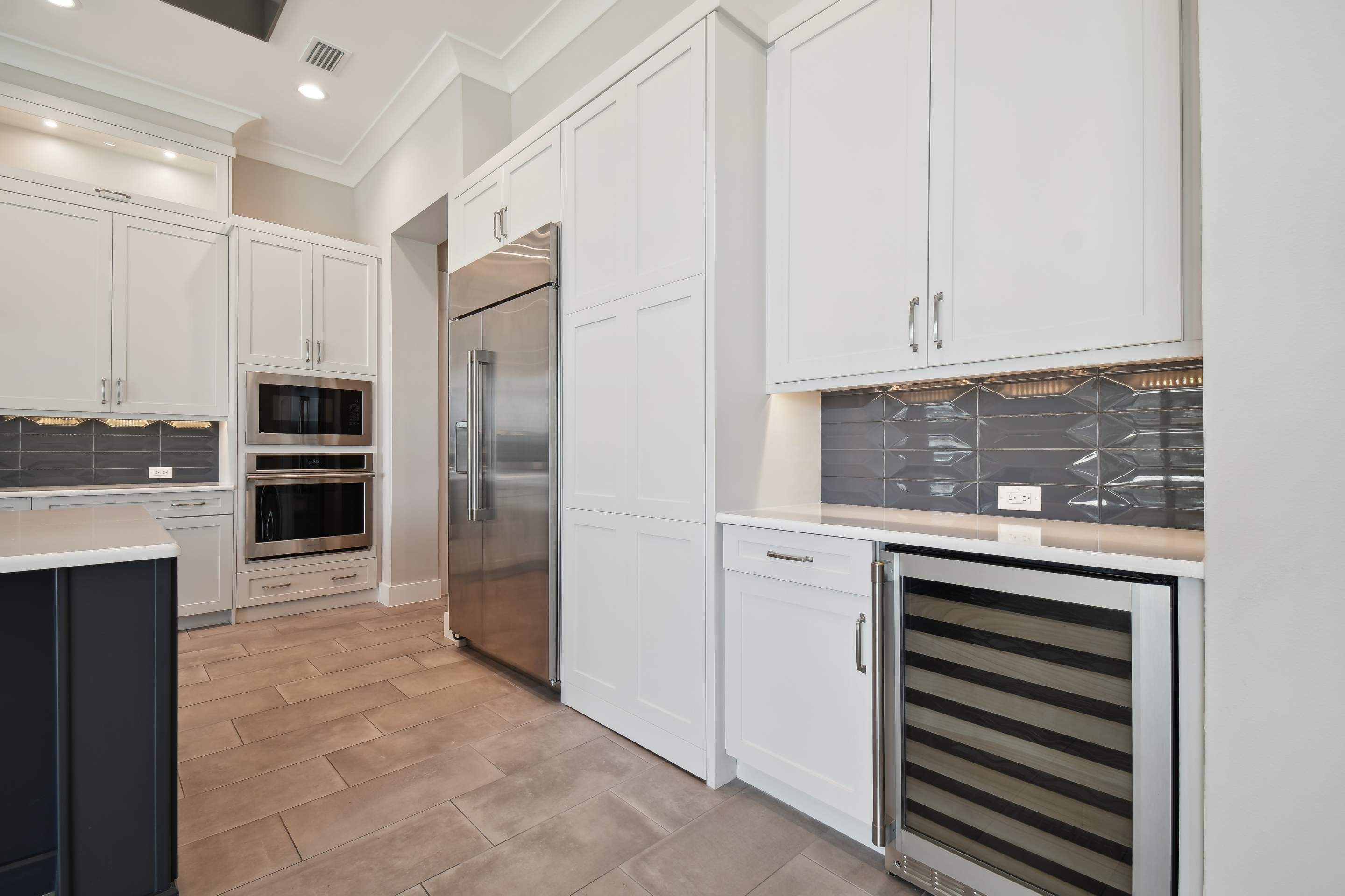Custom Kingston by Lyons Heritage Tampa, LLC