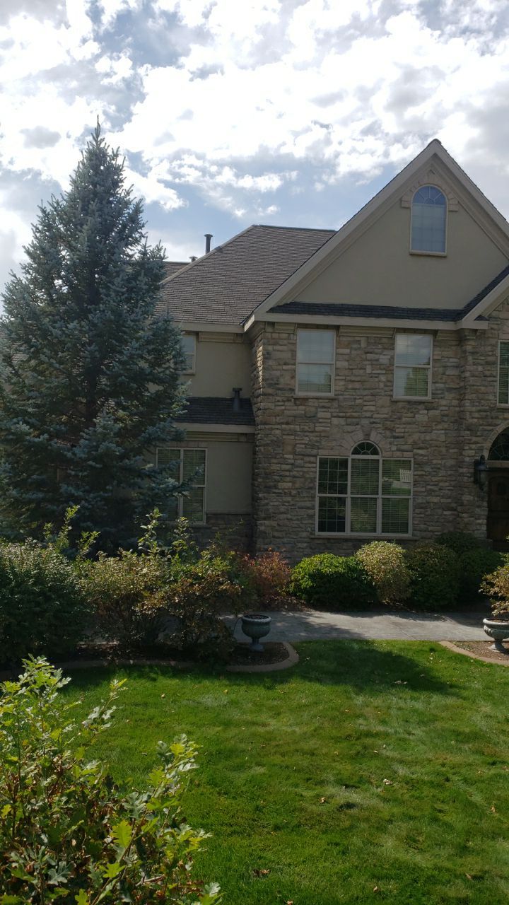 Residential Roofing Installation using GAF Glenwood Premium Shingle by The Roof Doctor