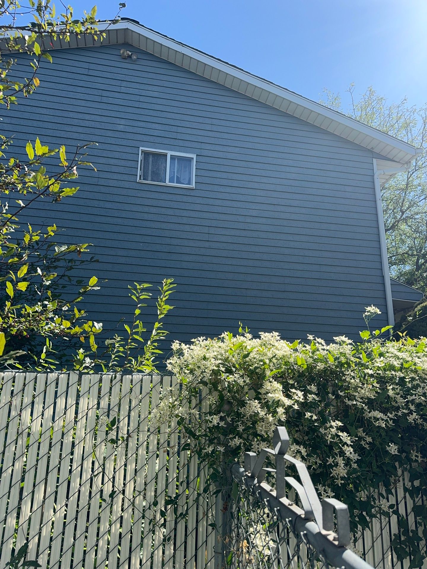 Lindon | Hardie & Steel Mixed Siding | Pearl Gray by Ideal Siding Utah