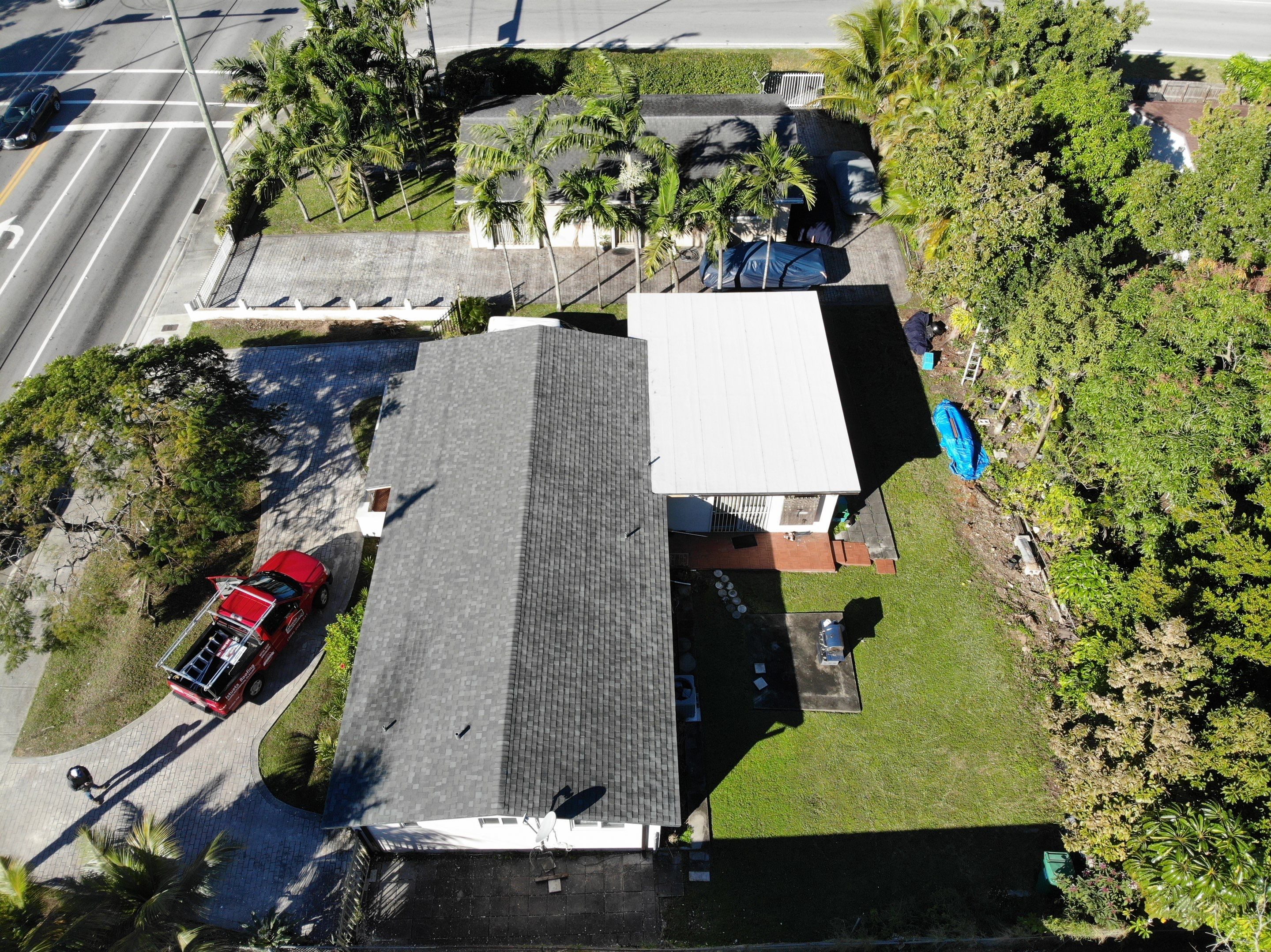 Shingle - CertainTeed Landmark Dimensional - Georgetown Gray by Istueta Roofing