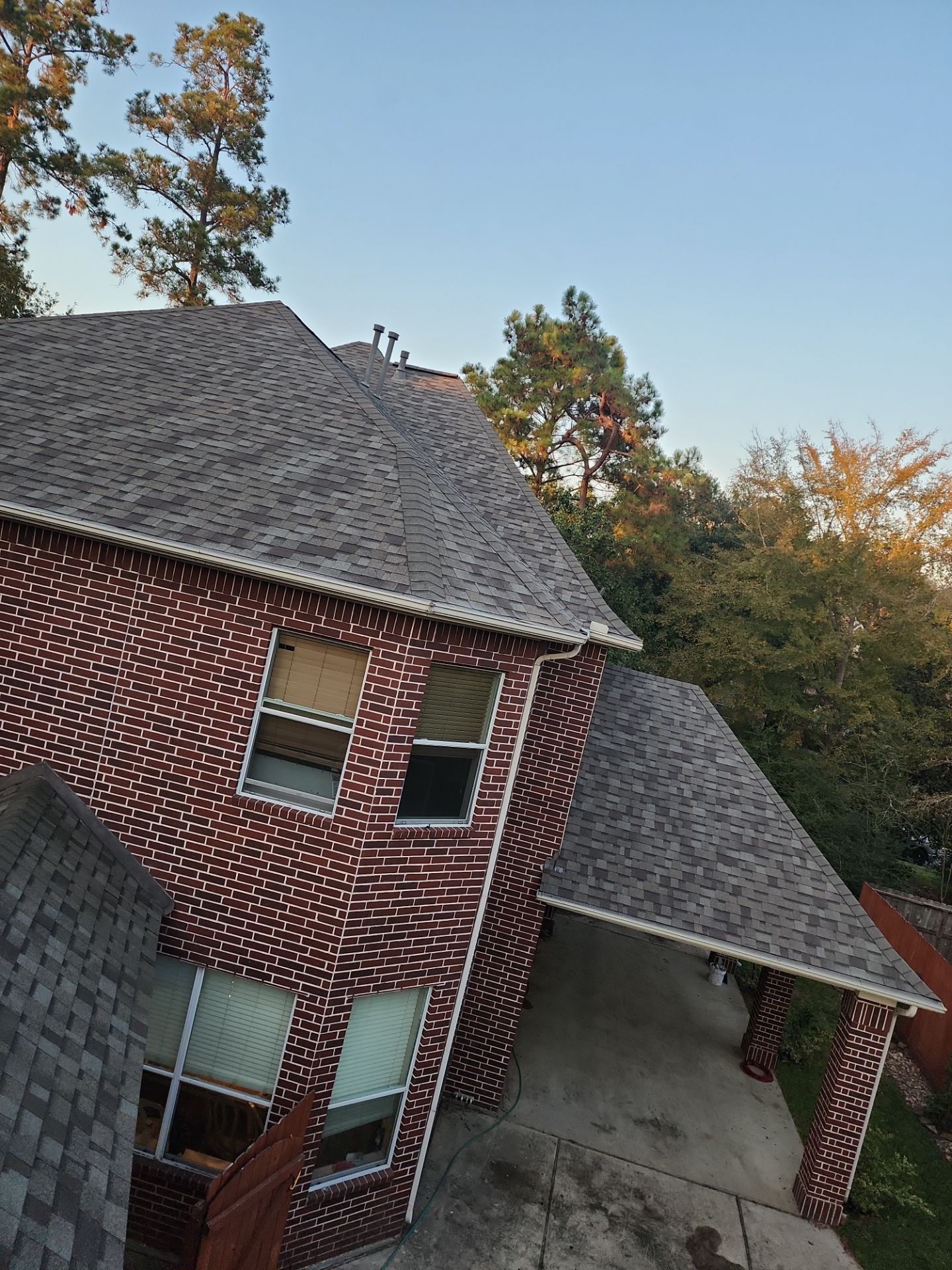 Residential Roofing Installation using Owen's Corning Duration (Lifetime) Shingles by Roof Repair Company