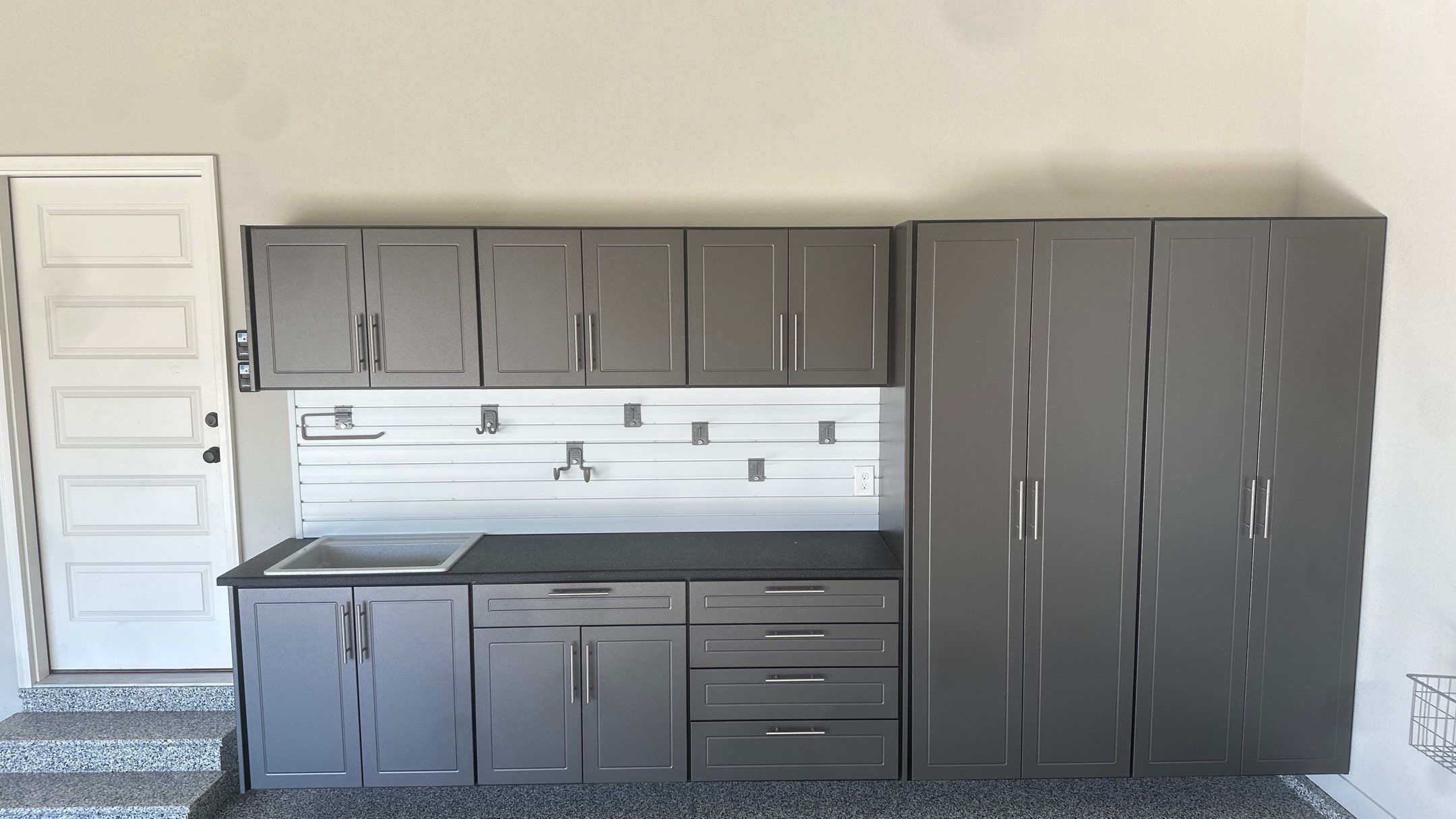 Lisa S. chose a pewter powder on her cabinets by Banner Garage