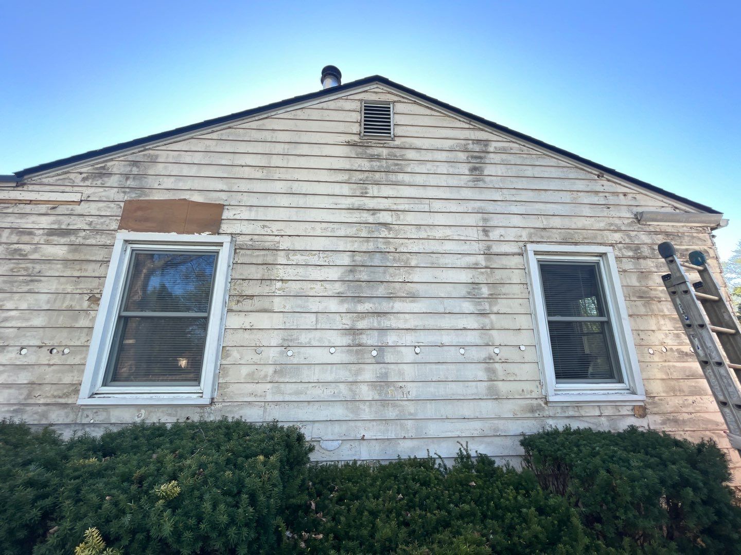 Residential Roofing Installation Using Onyx Black Durations by WIW Enterprises Inc