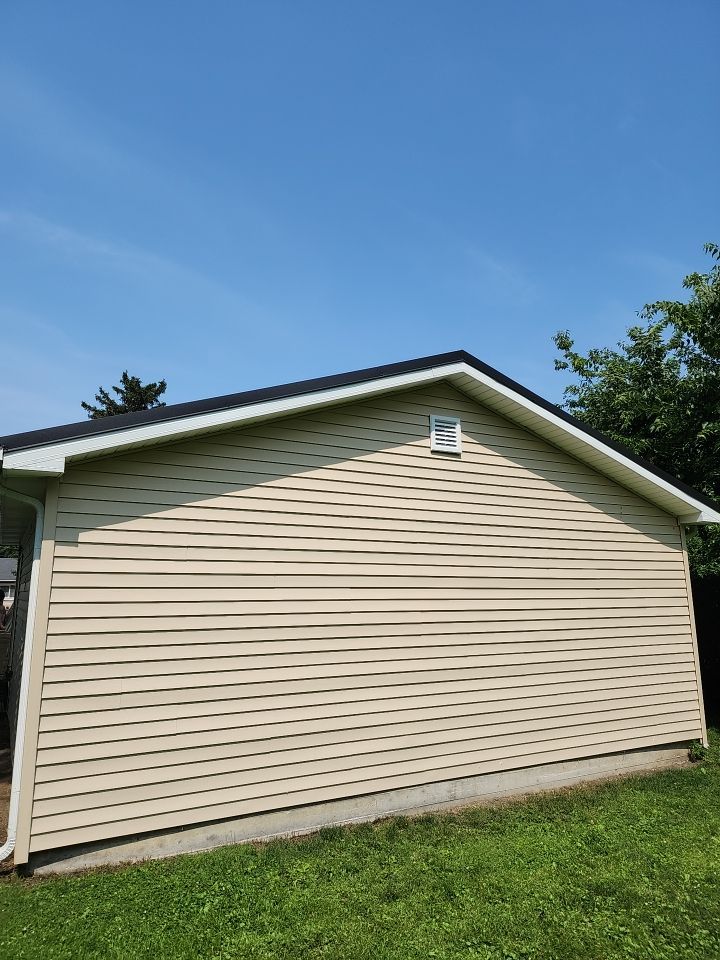 Residential Roofing Installation using Vic West Nothridge Slate  by 4Ever Metal Roofing