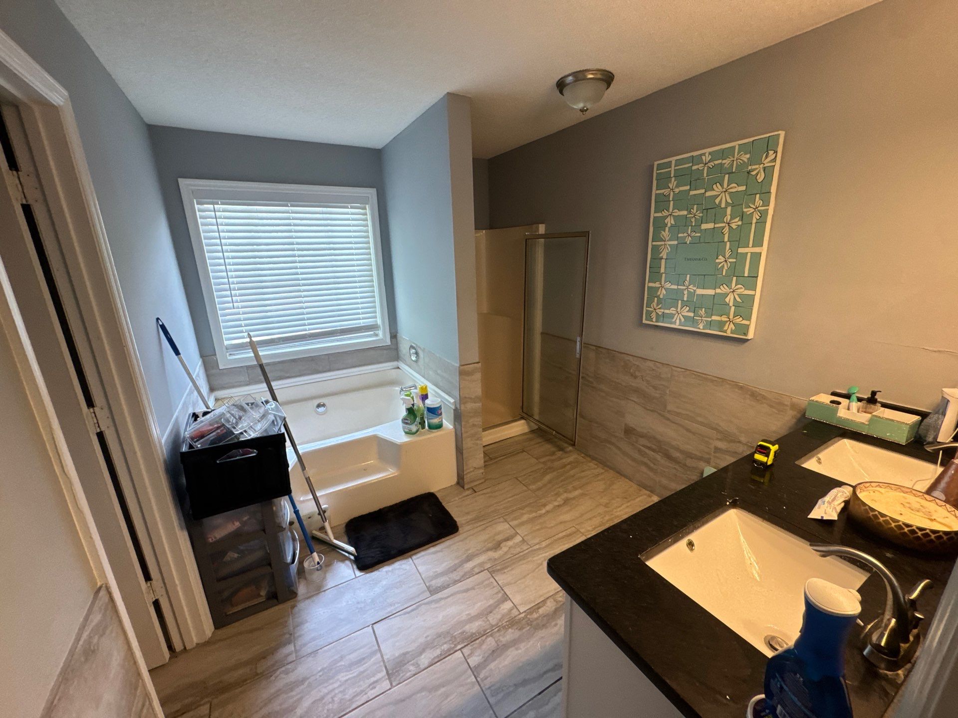 Master bathroom renovation by Prudencio