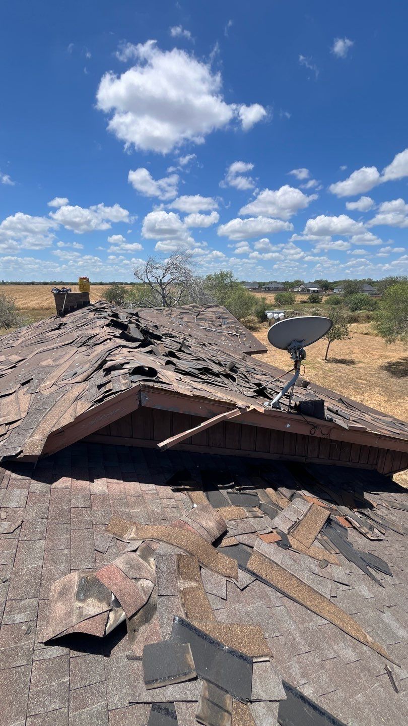 Country Roofing by Bayfront Roofing and Construction