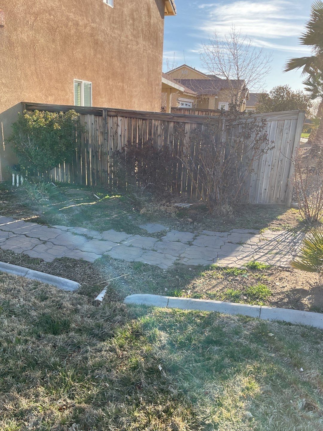 White Vinyl by Fence Guys Inc. 