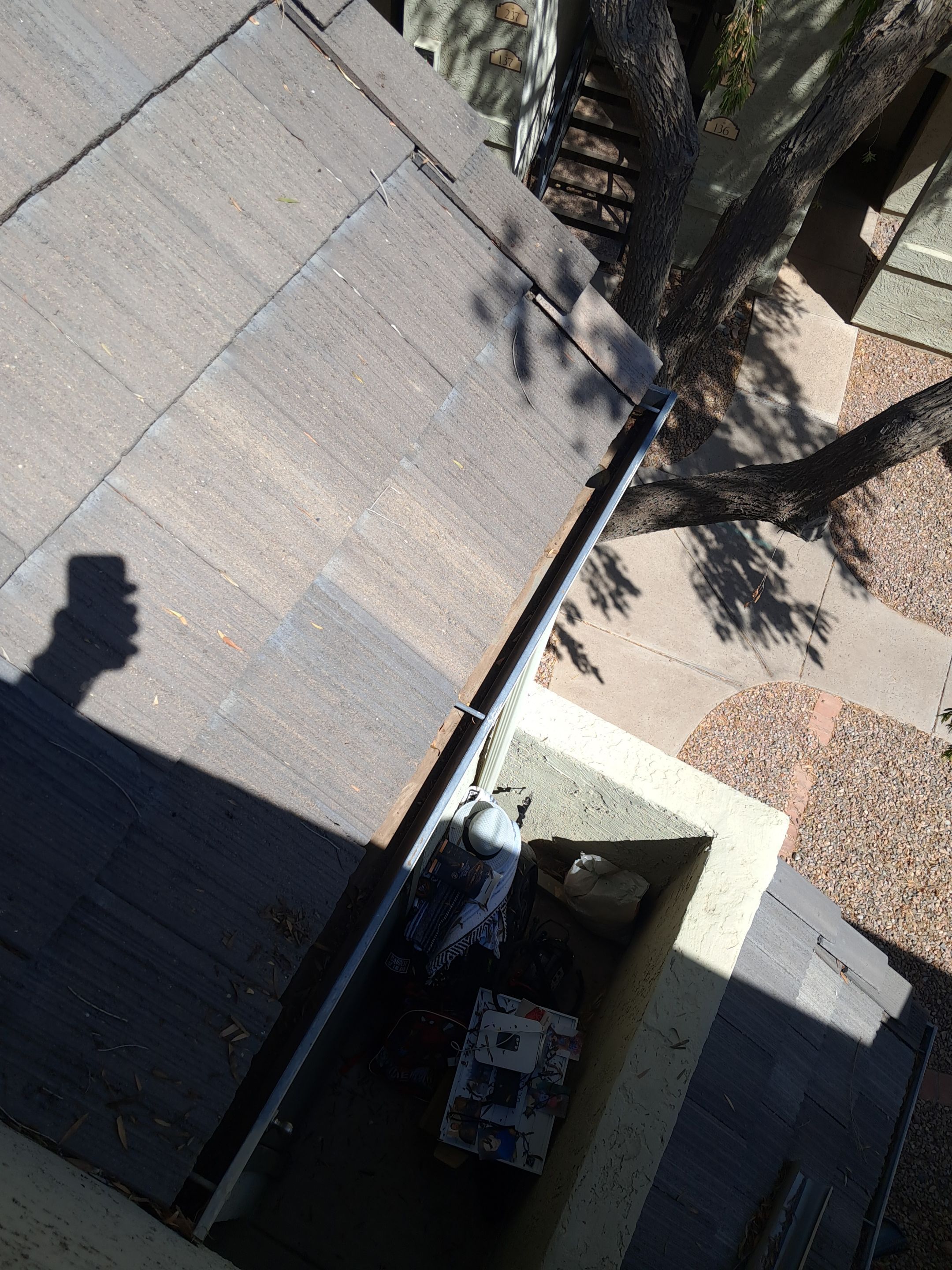 Commercial gutter cleaning Mesa & Gilbert & Chandler, AZ after photo with clean gutters