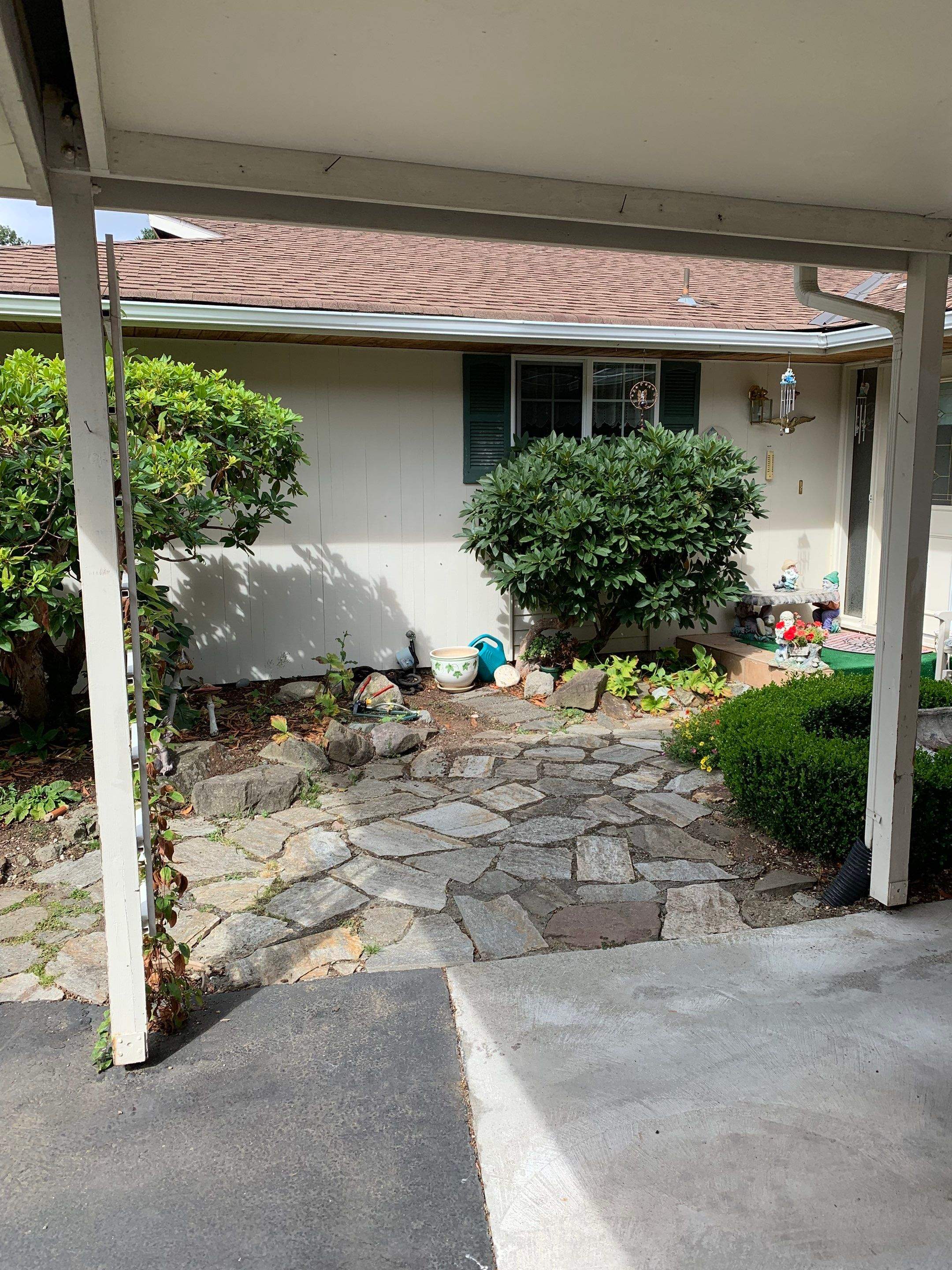 Gisela | Stamped Concrete Walkway  by Jireh Asphalt & Concrete Inc 