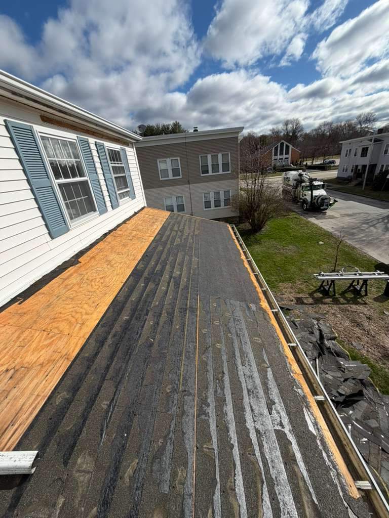 Full Roof Replacement in Worcester, MA – Owens Corning Duration, Onyx Black by JOHNNYS PRO