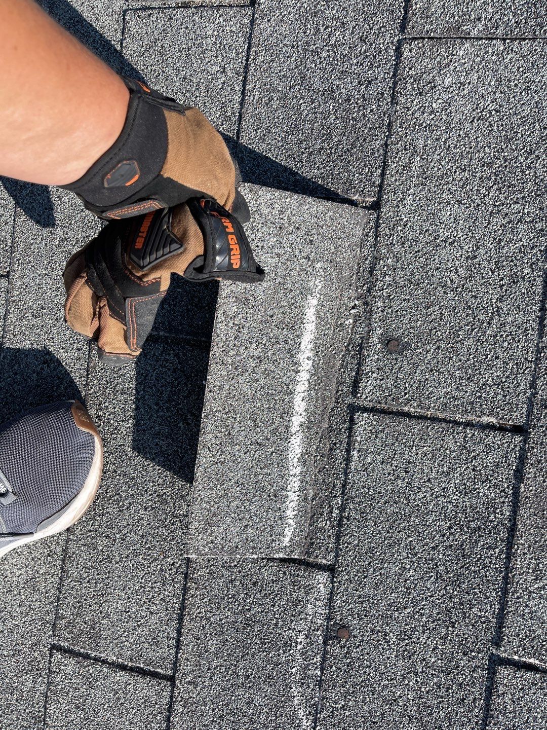 Nampa bungalow gets residential roofing using Owens Corning Oakridge in Teak  by ID Roofing LLC