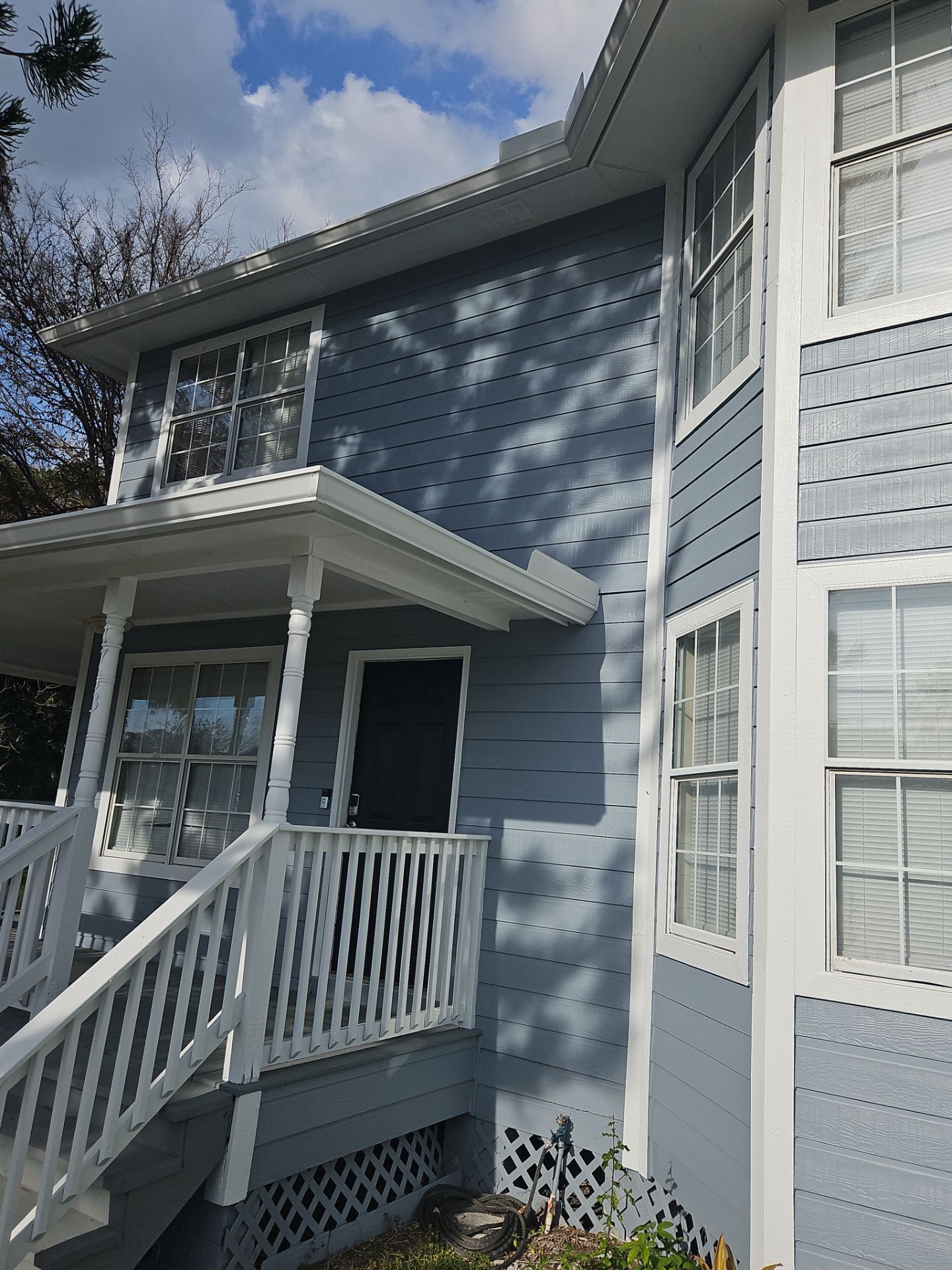6 Inch Seamless Gutters using White Seamless Gutters in Largo FL by Gutter Professors