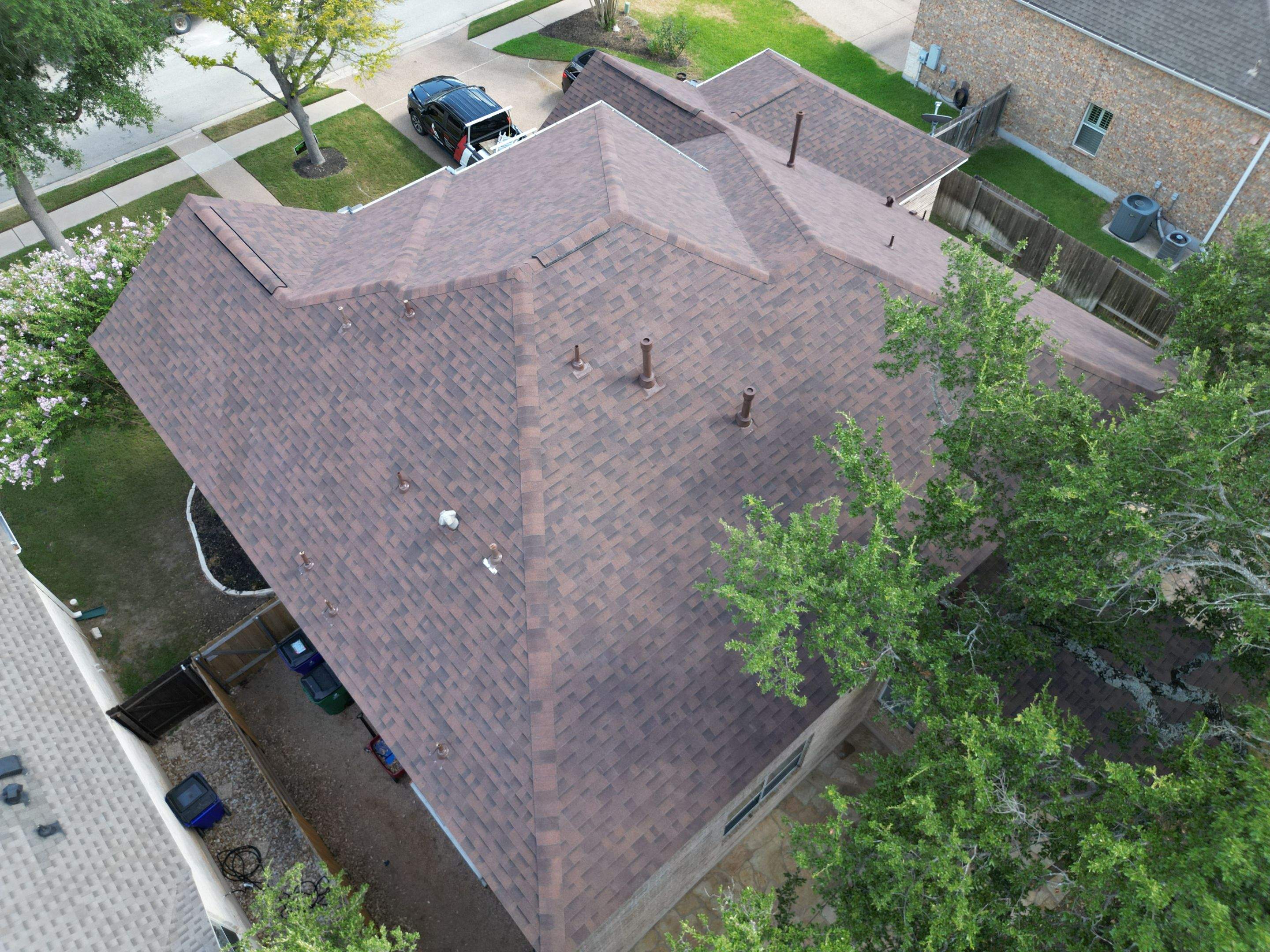 Antique Brown - Malarkey Highlander by RoofsOnly.com