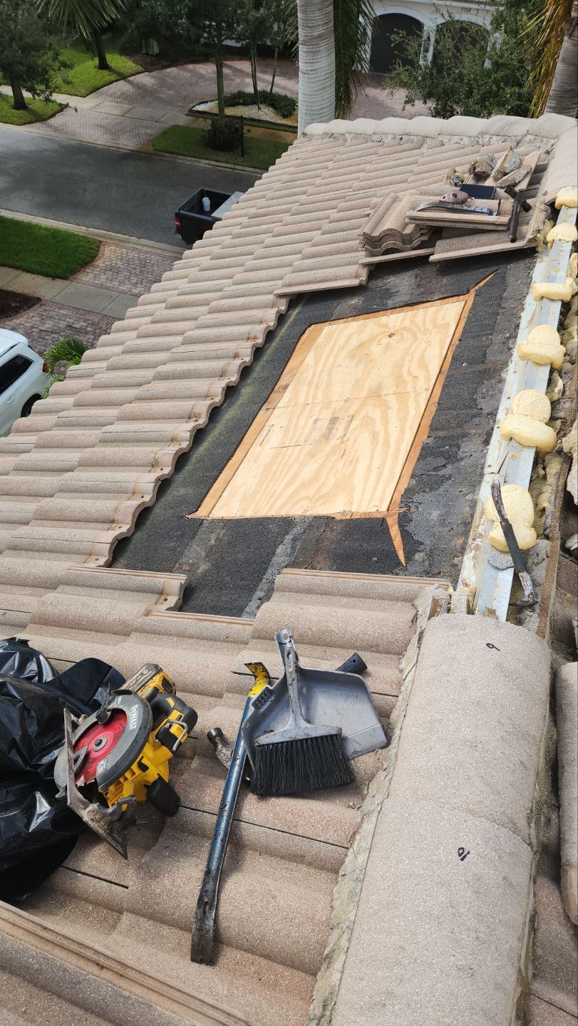 Tile Roof Repair in Boynton Beach – Fast, Transparent, and High-Quality Service by Aastro Roofing