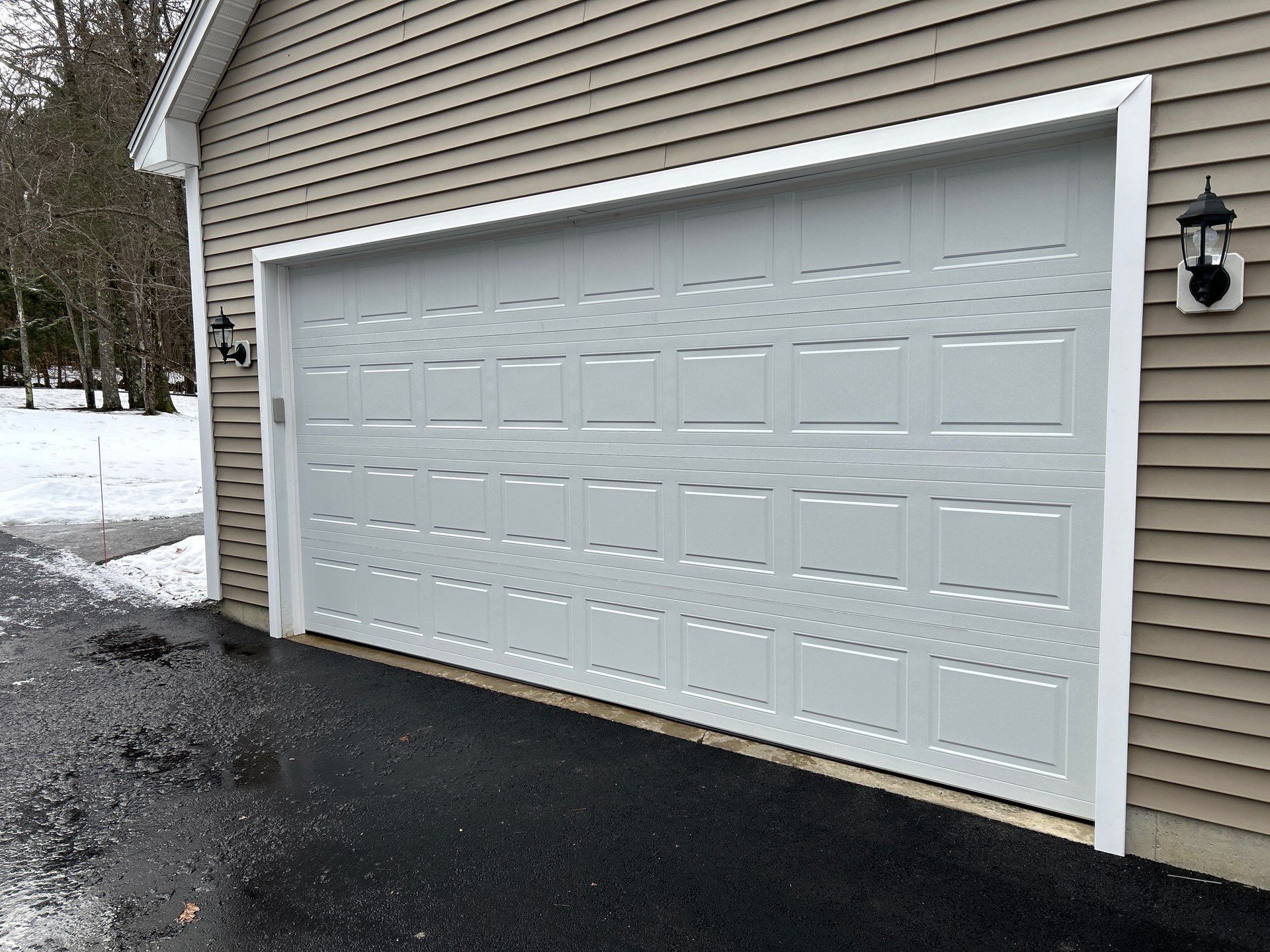Door Installation using Raynor Encore Garage Door by Keene Door