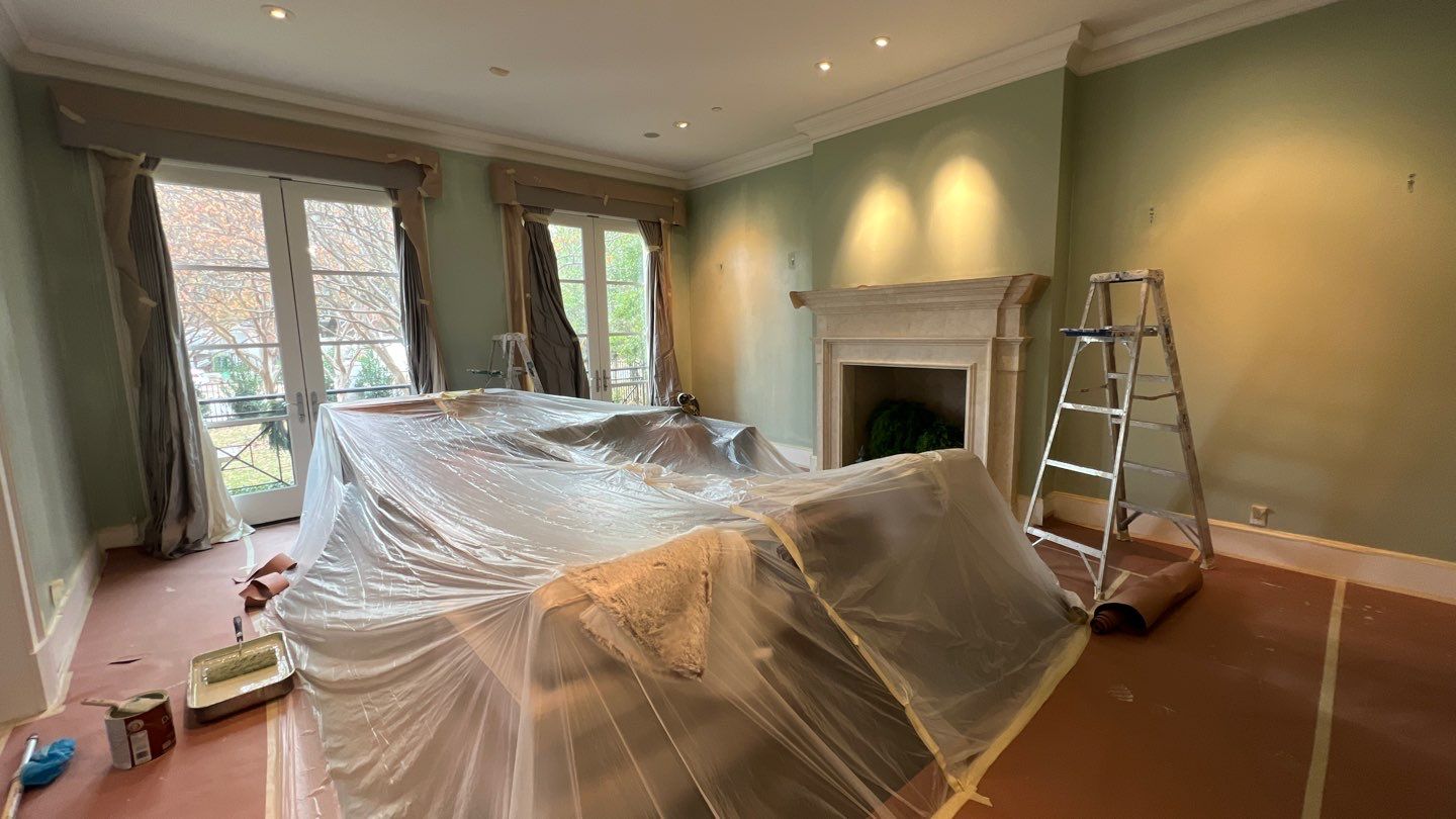 Interior Painting: Walls, Trim, Wainscoting by Nomad Painting