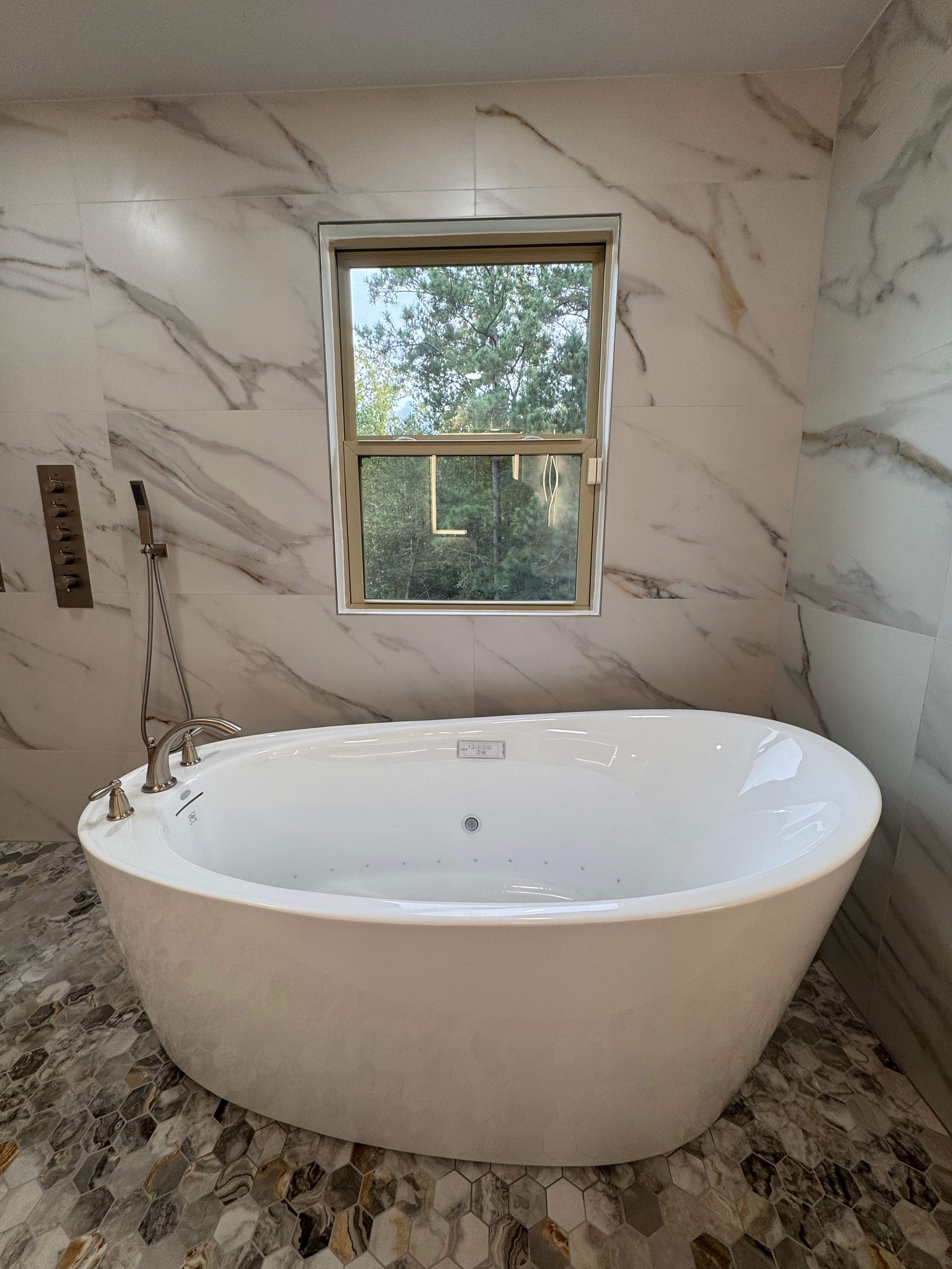 Master bathroom renovation by Prudencio
