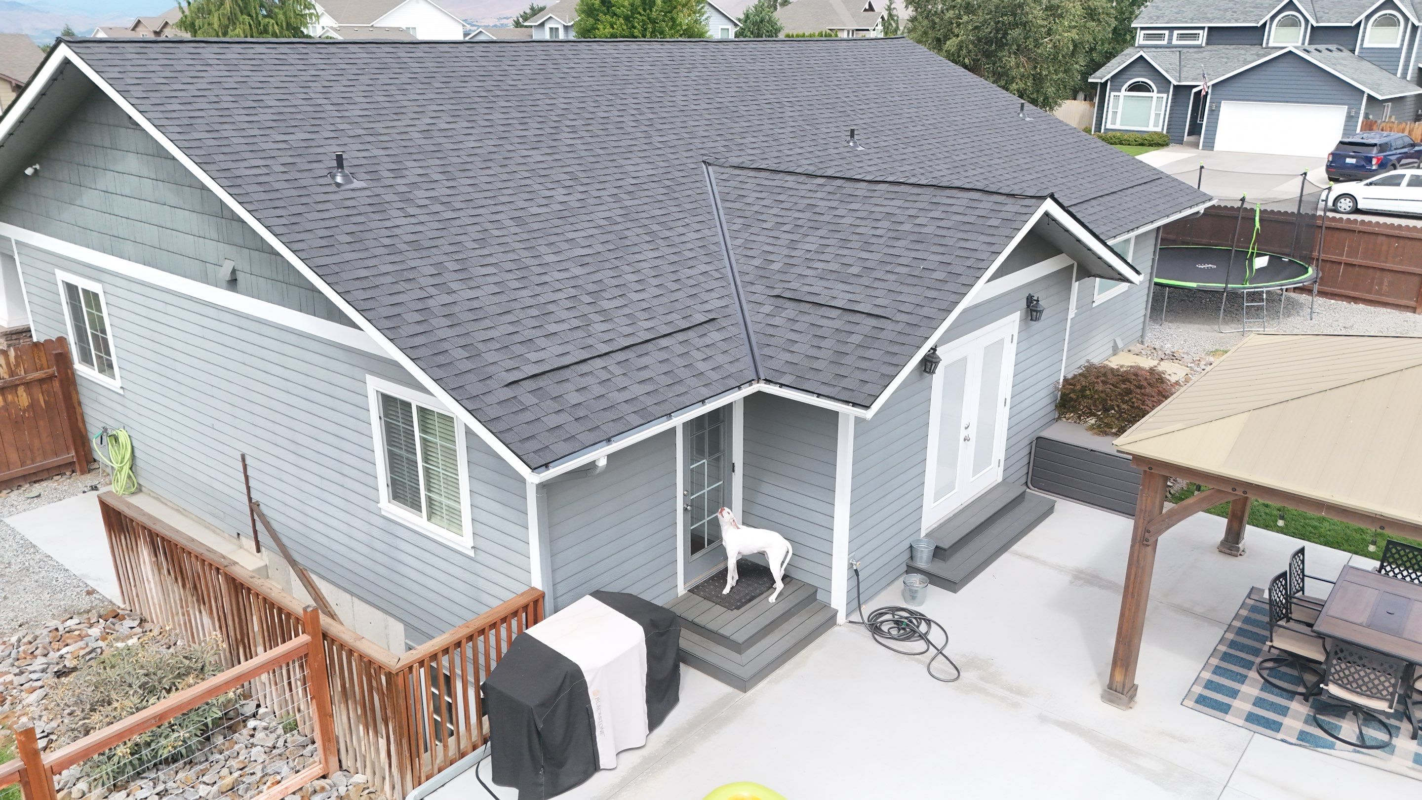 Full Residential Roof Replacement and Shingle Siding in East Wenatchee by Alpine Roofing