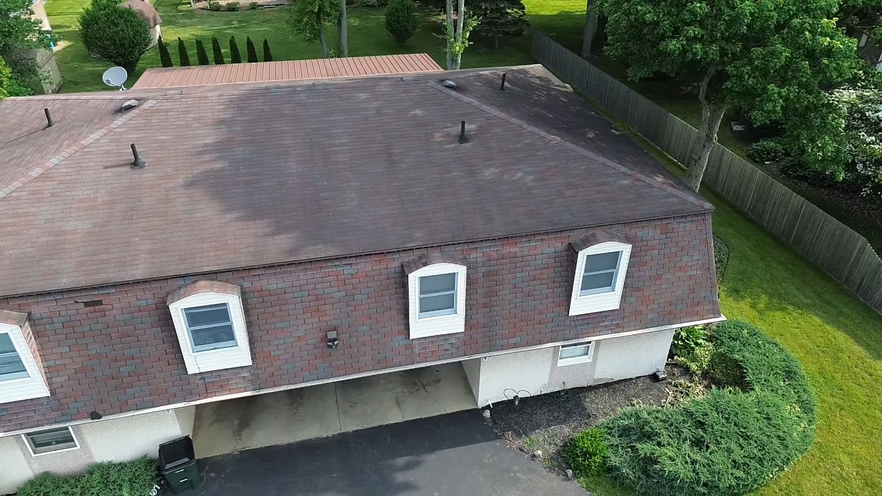 ATLAS PINNACLE COLOR: HEATHERBLEND by Eagle Eye Roofing