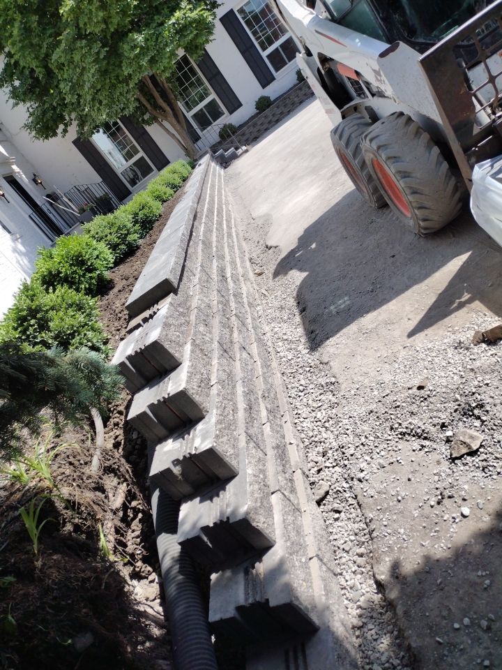 Replacement of existing retaining wall.  by New Horizon Landscapes