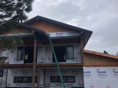 Two story new build gets a CertainTeed Landmark roof in Shenandoah 