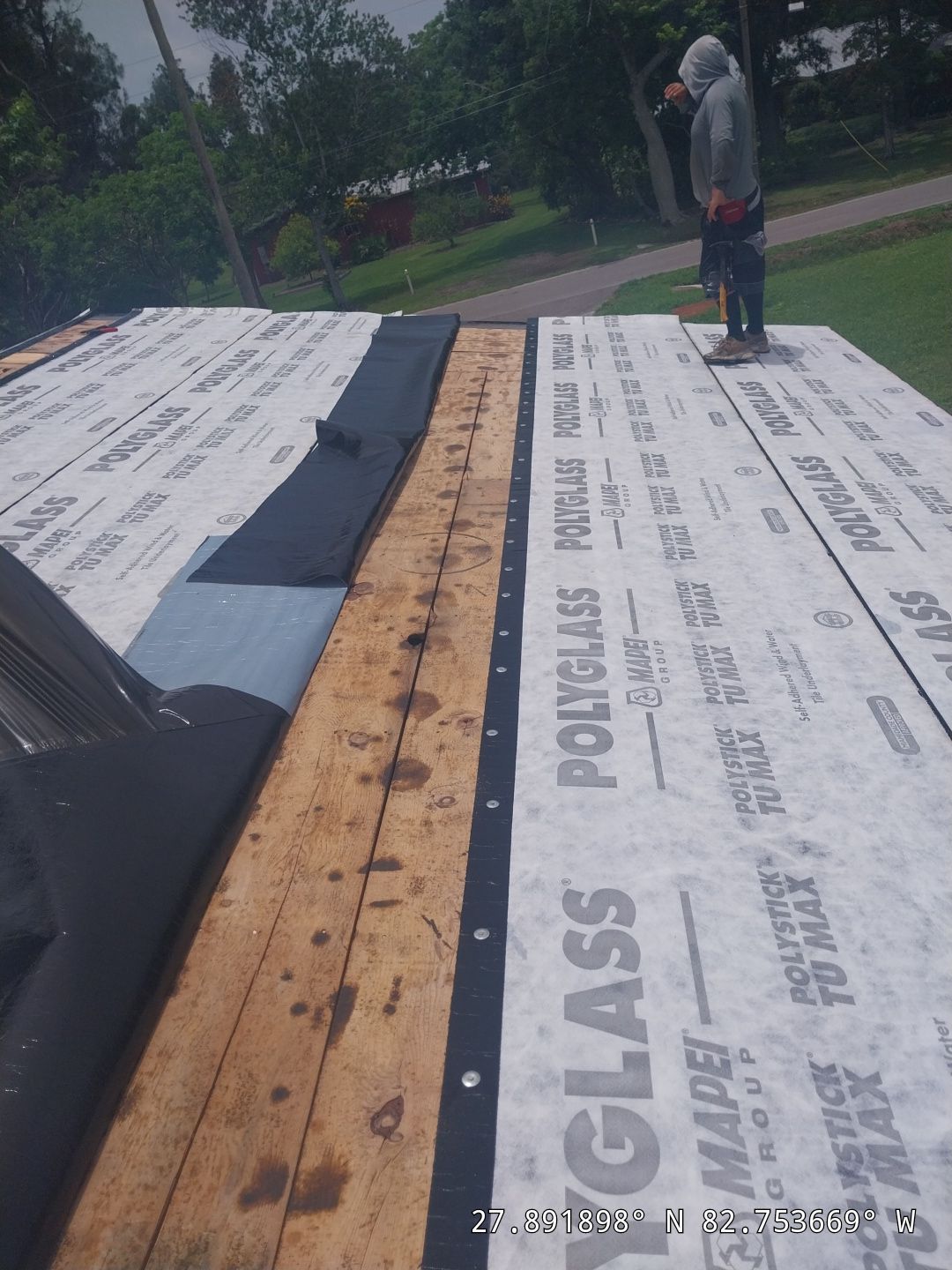 Project in Largo 33773 by Mitchell Roofing Company LLC 