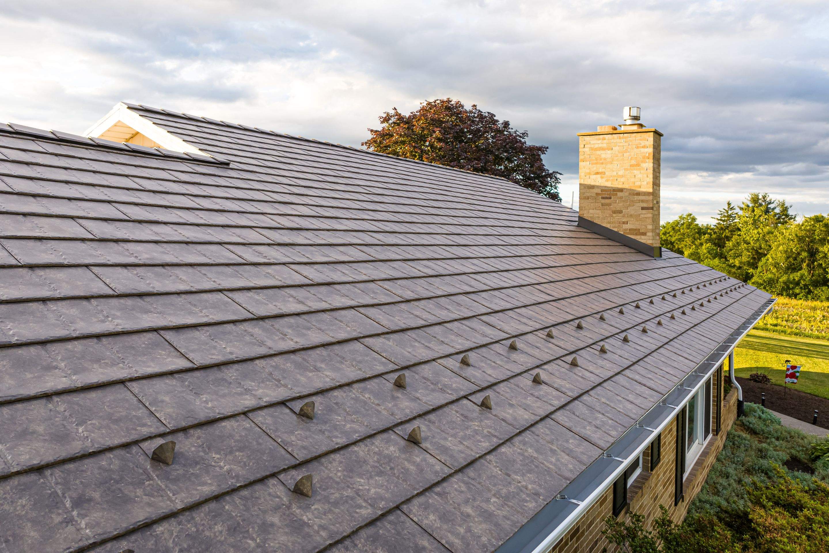 Metal roof-slate by Esh Builders
