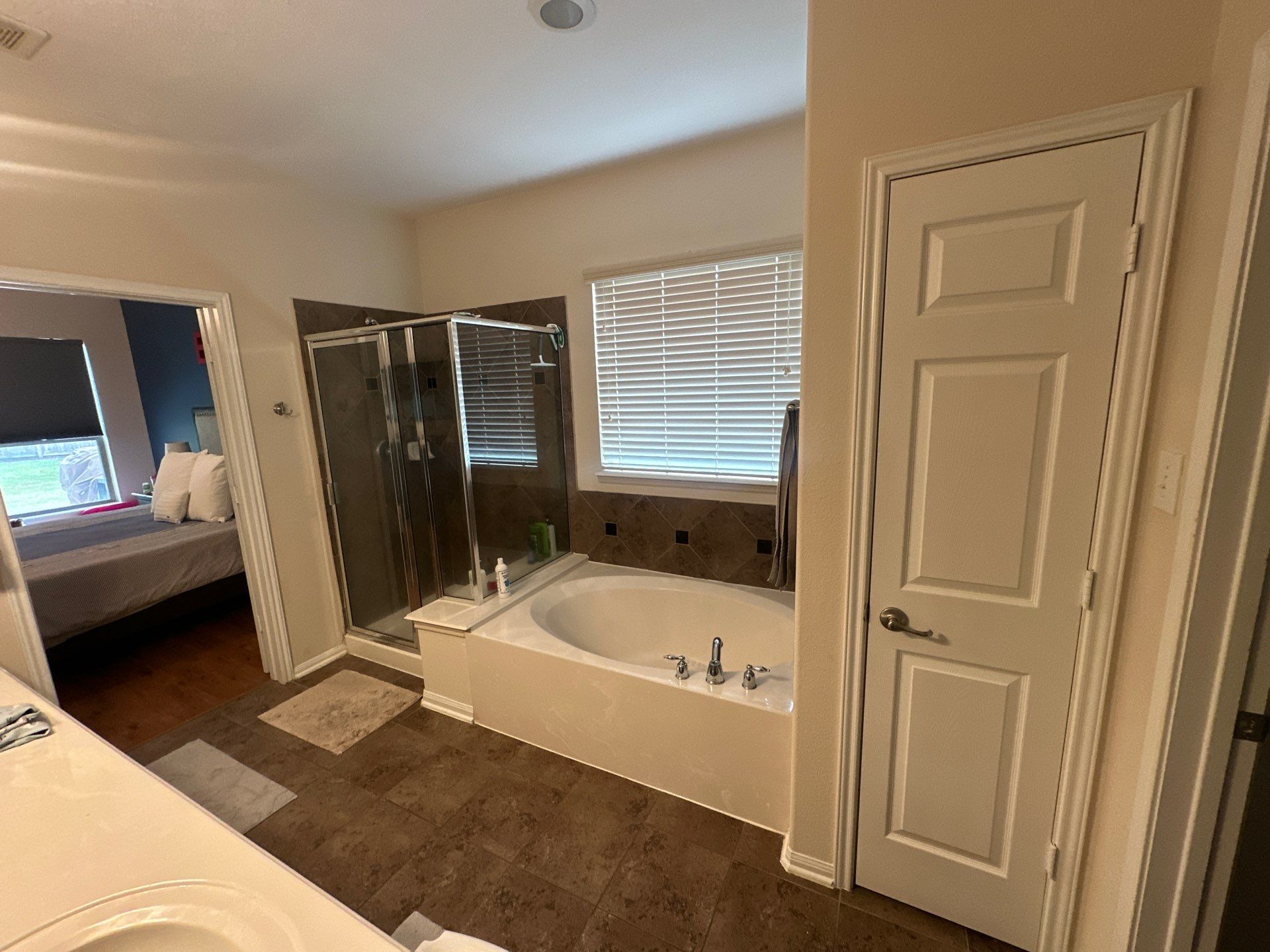 Bathroom and Ktichen Remodel in The Woodlands by SophAlx LLC