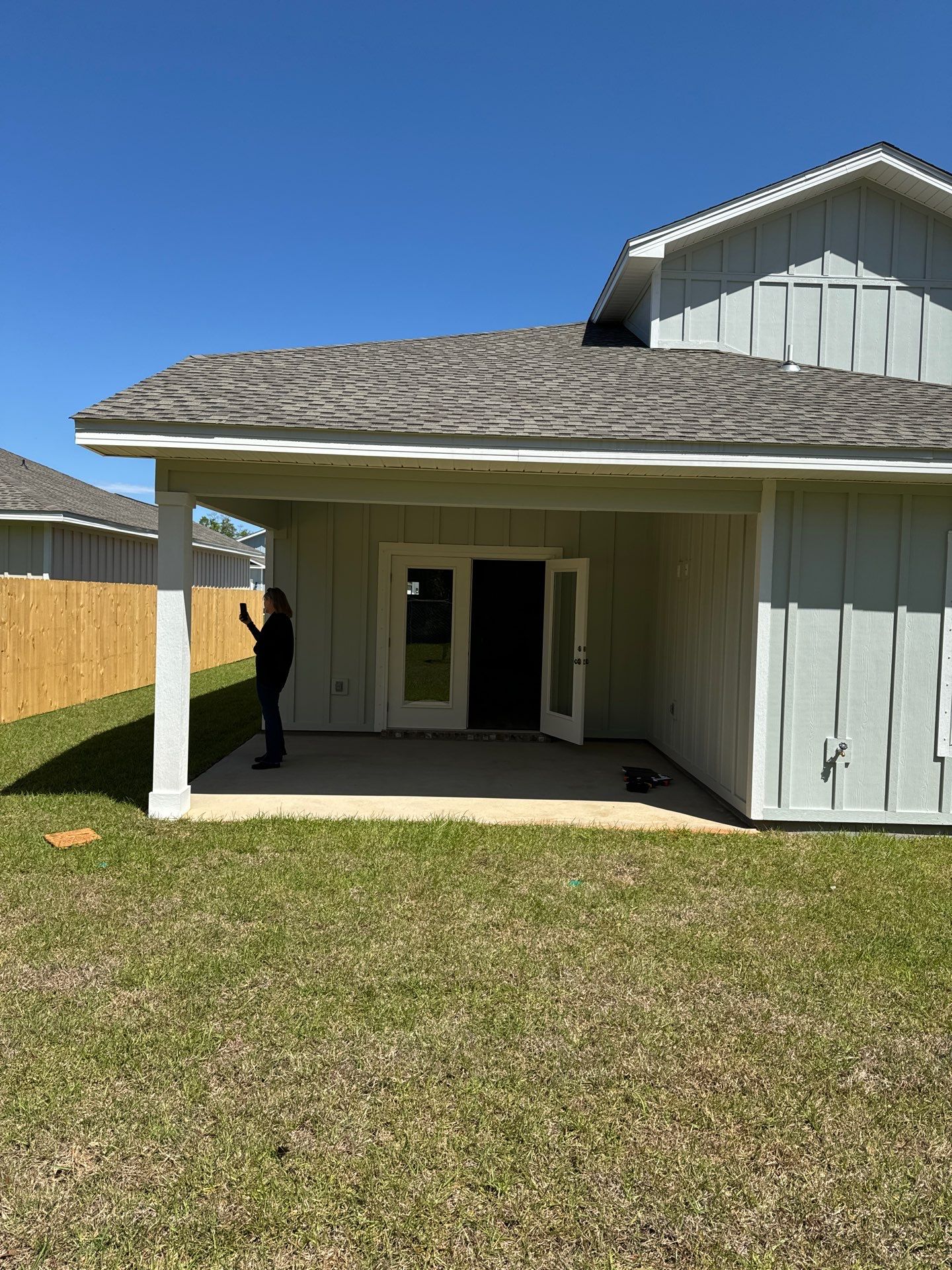Screen Under with Colorbeam by Titan Sunrooms