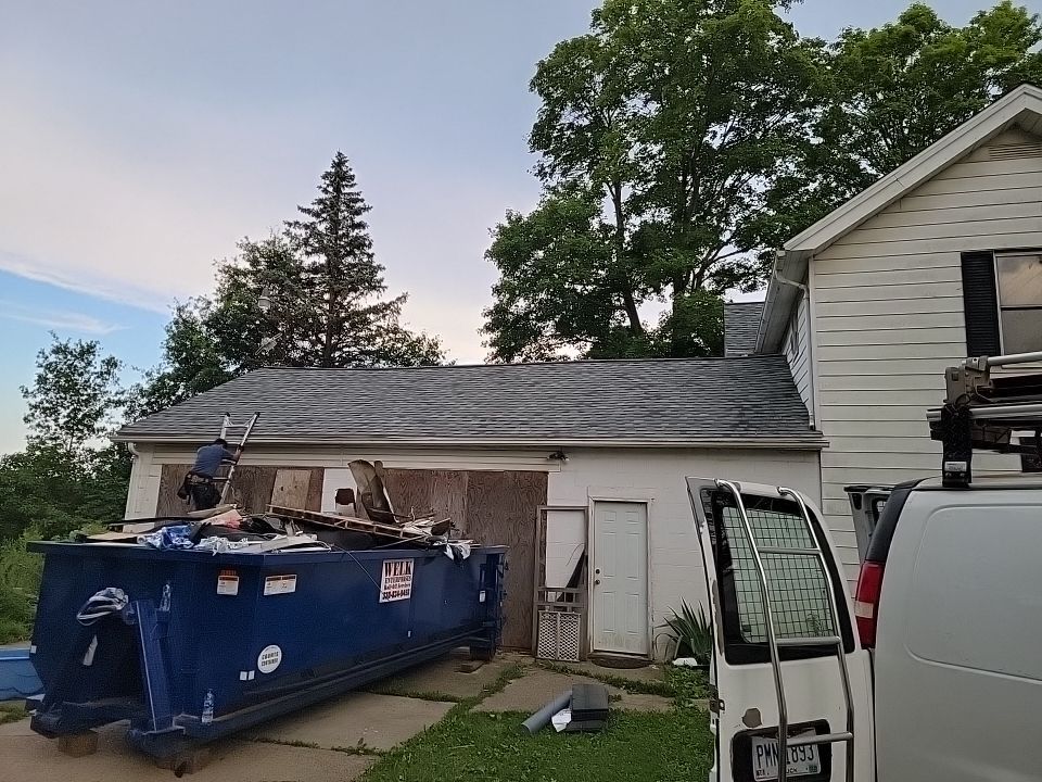 ATLAS PINNACLE COLOR: HEARTHSTONE DRIP EDGE: WHITE by Eagle Eye Roofing